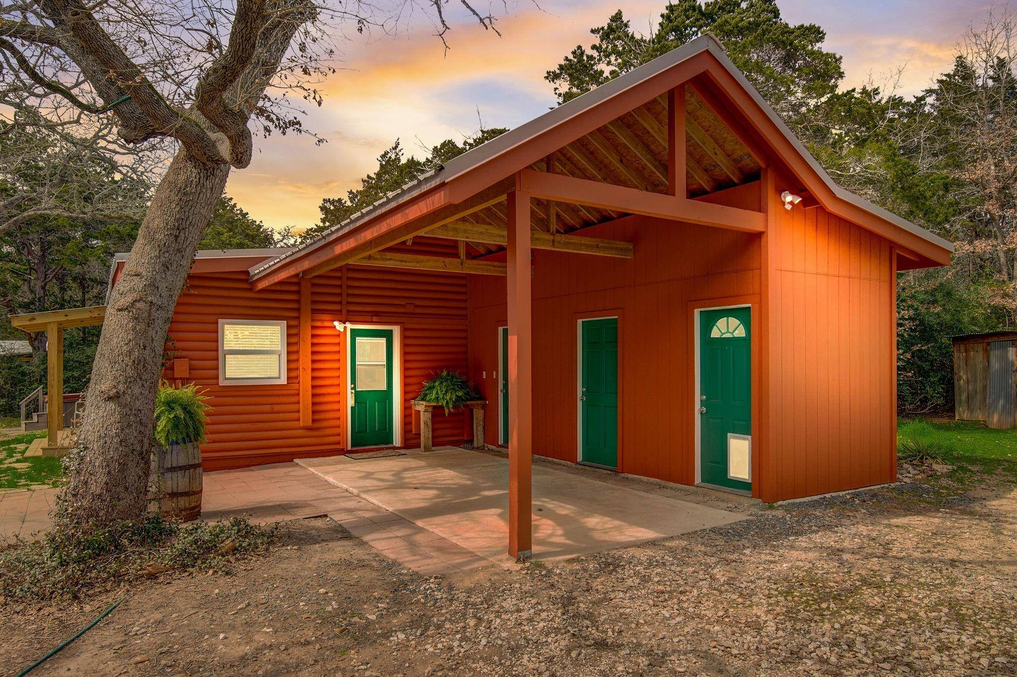 121 Crape Myrtle RD, Bastrop, TX 78602