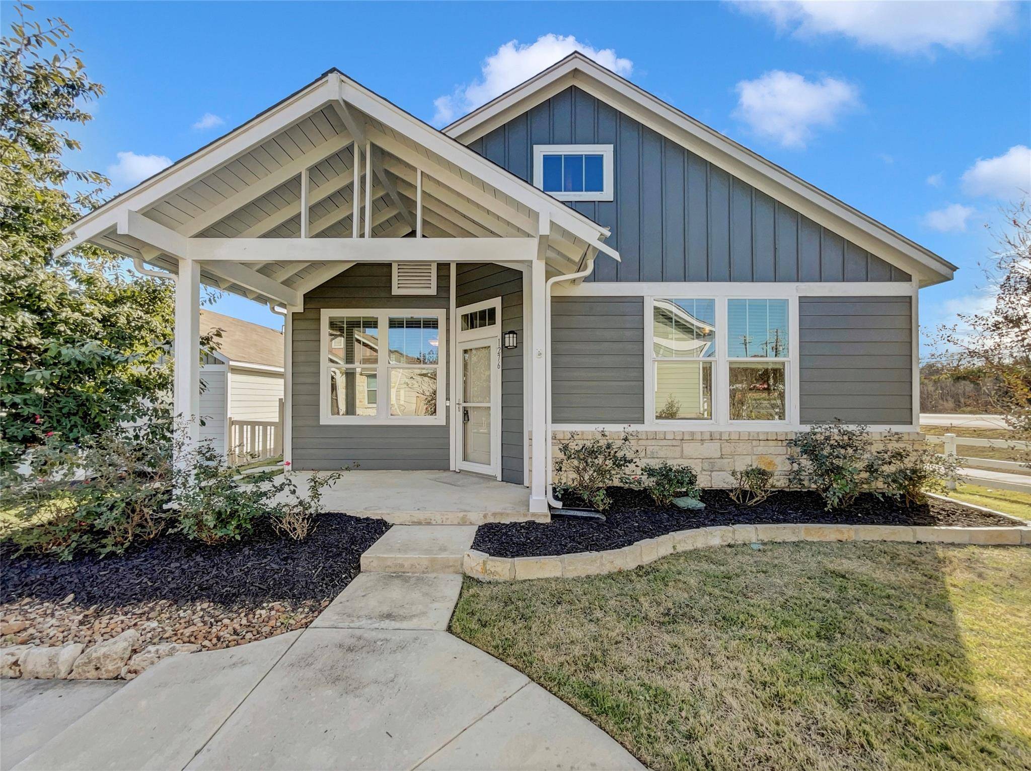 1276 Nevarez, Kyle, TX 78640