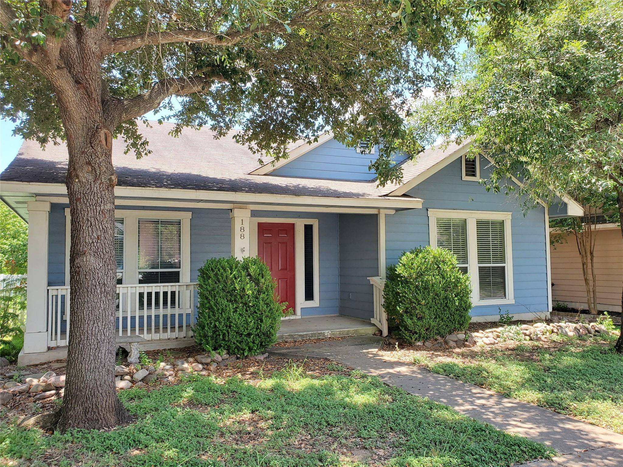 188 Hogan, Kyle, TX 78640