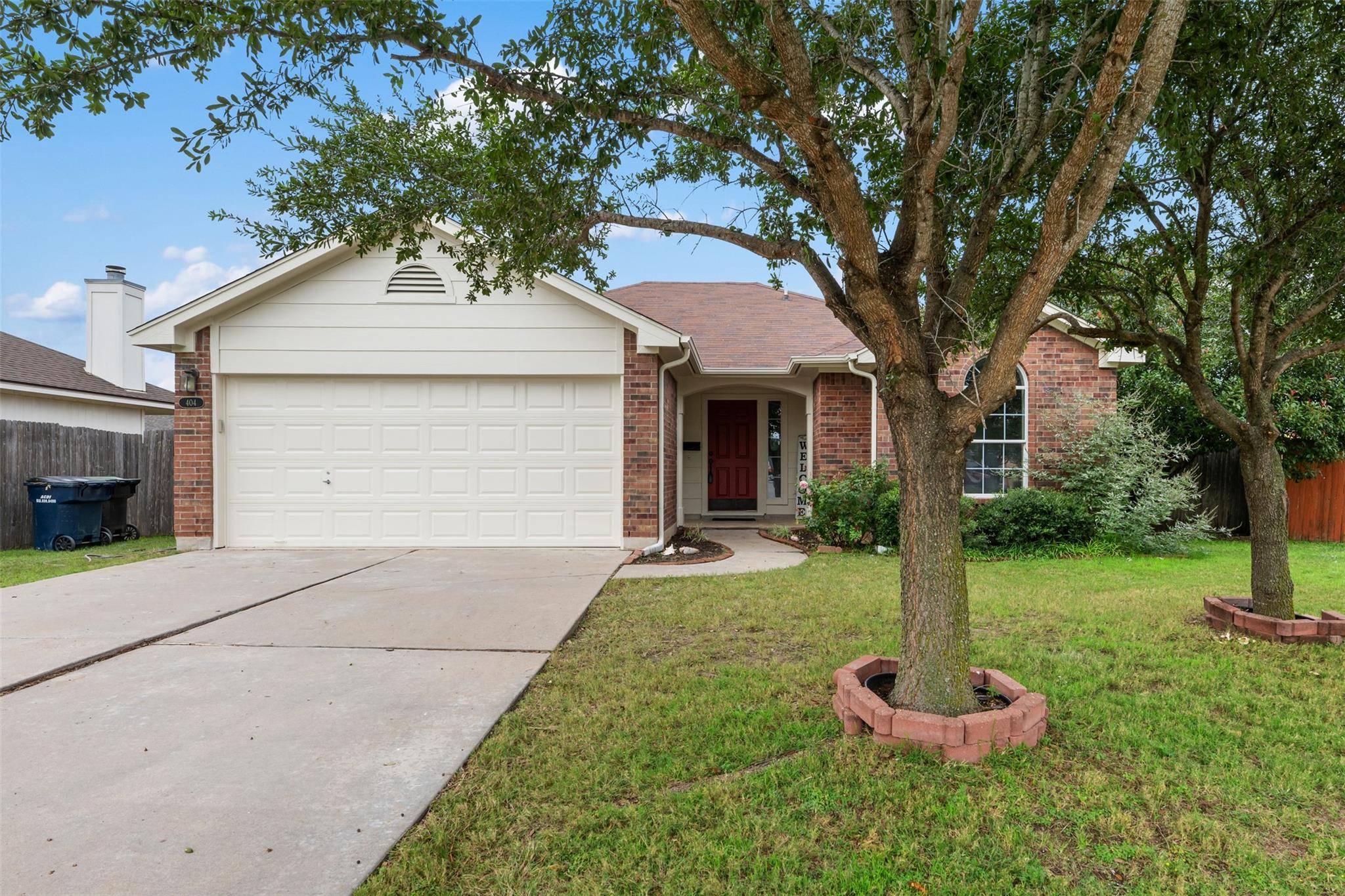 404 Mitchell DR, Hutto, TX 78634