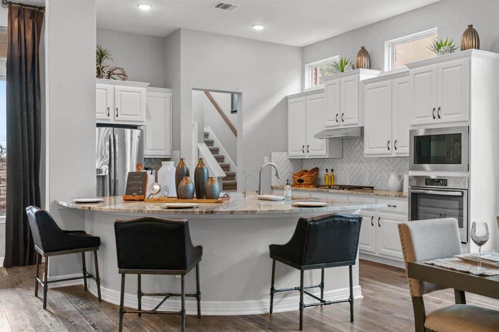 1001 Winding WAY, Georgetown, TX 78628