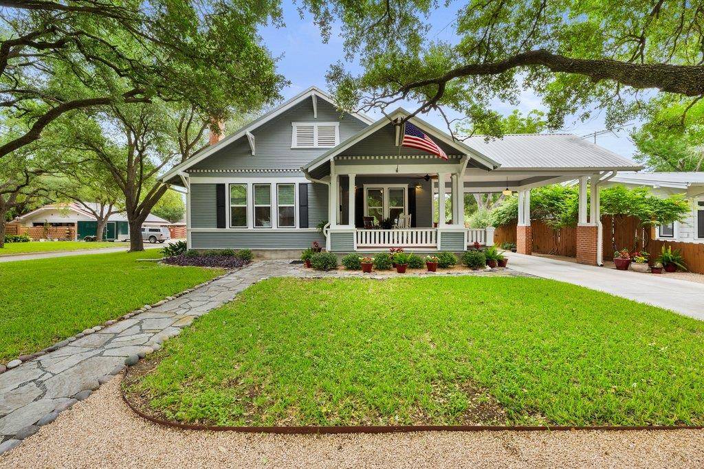 1518 Lexington ST, Taylor, TX 76574