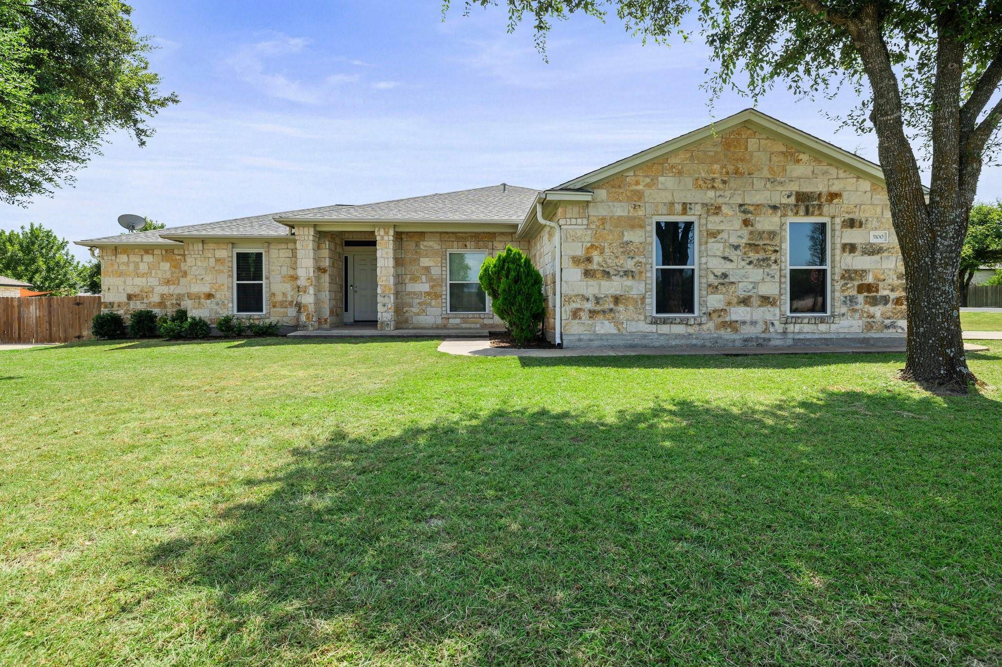 3100 Redbud LN, Round Rock, TX 78664