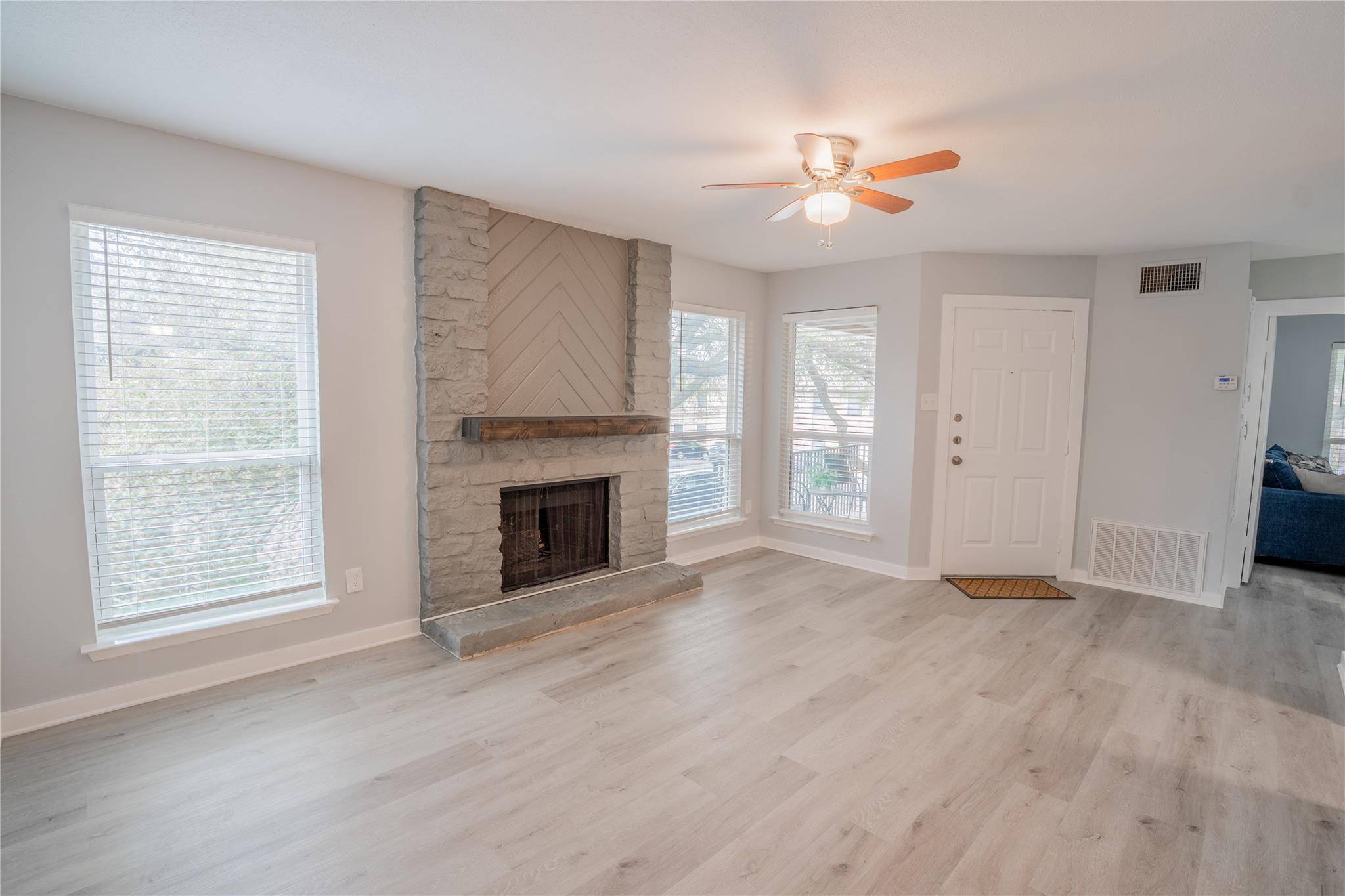 10616 Mellow Meadows DR #1C, Austin, TX 78750