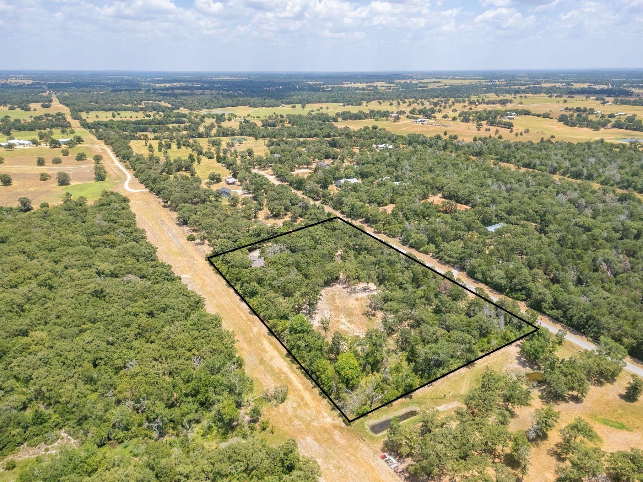 1221 WALCH LANE, Lexington, TX 78947