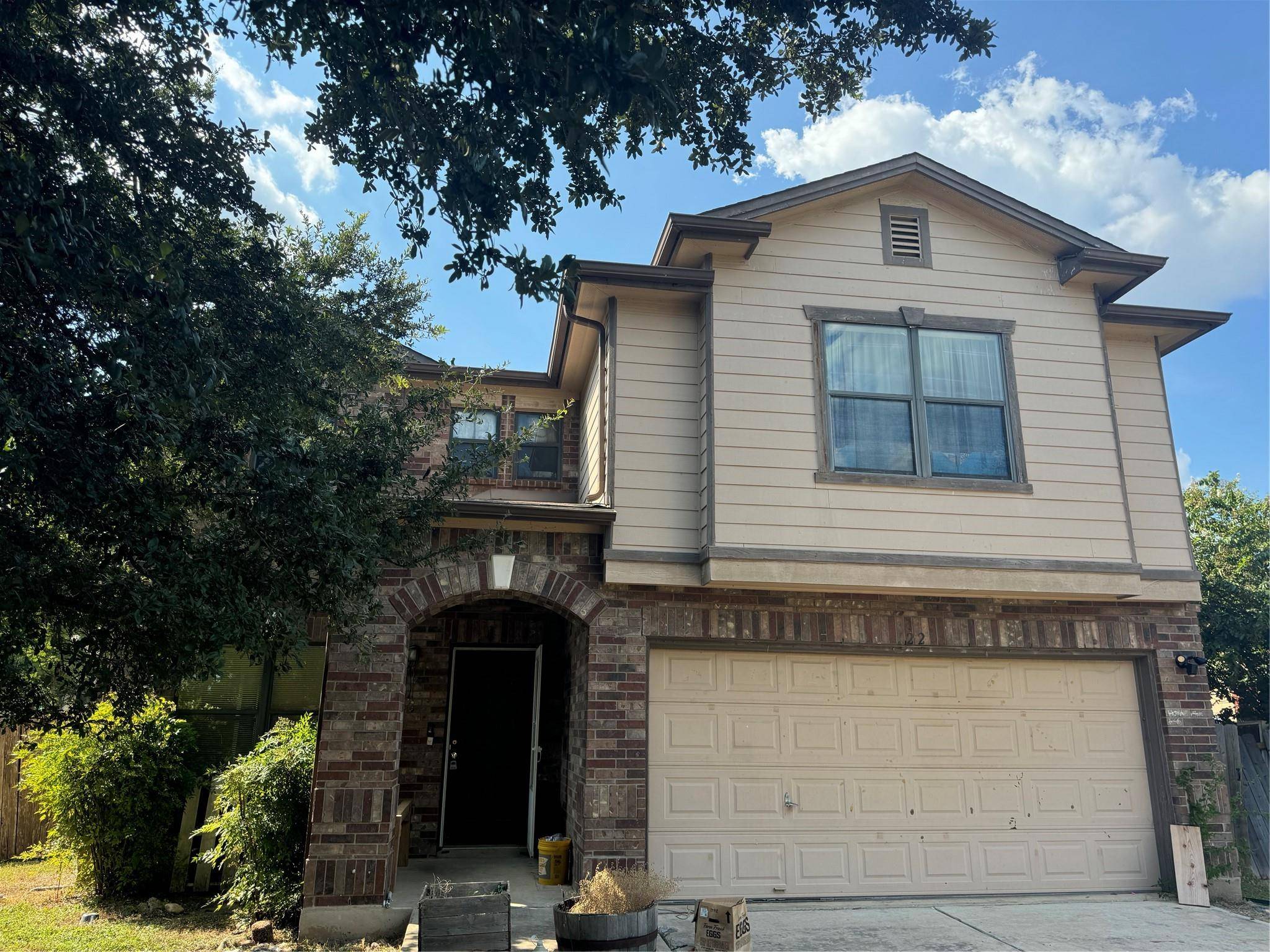 122 Ruidoso RD, Kyle, TX 78640