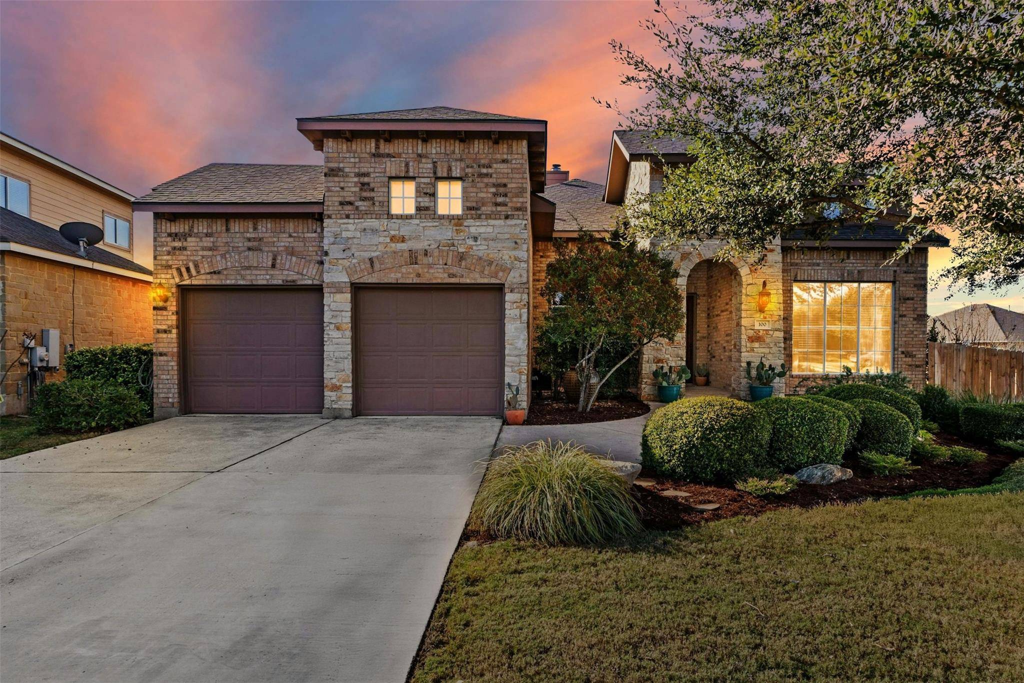 100 Justin Leonard DR, Round Rock, TX 78664