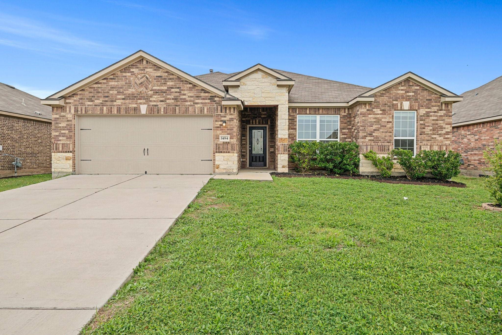 1494 Twin Estates DR, Kyle, TX 78640