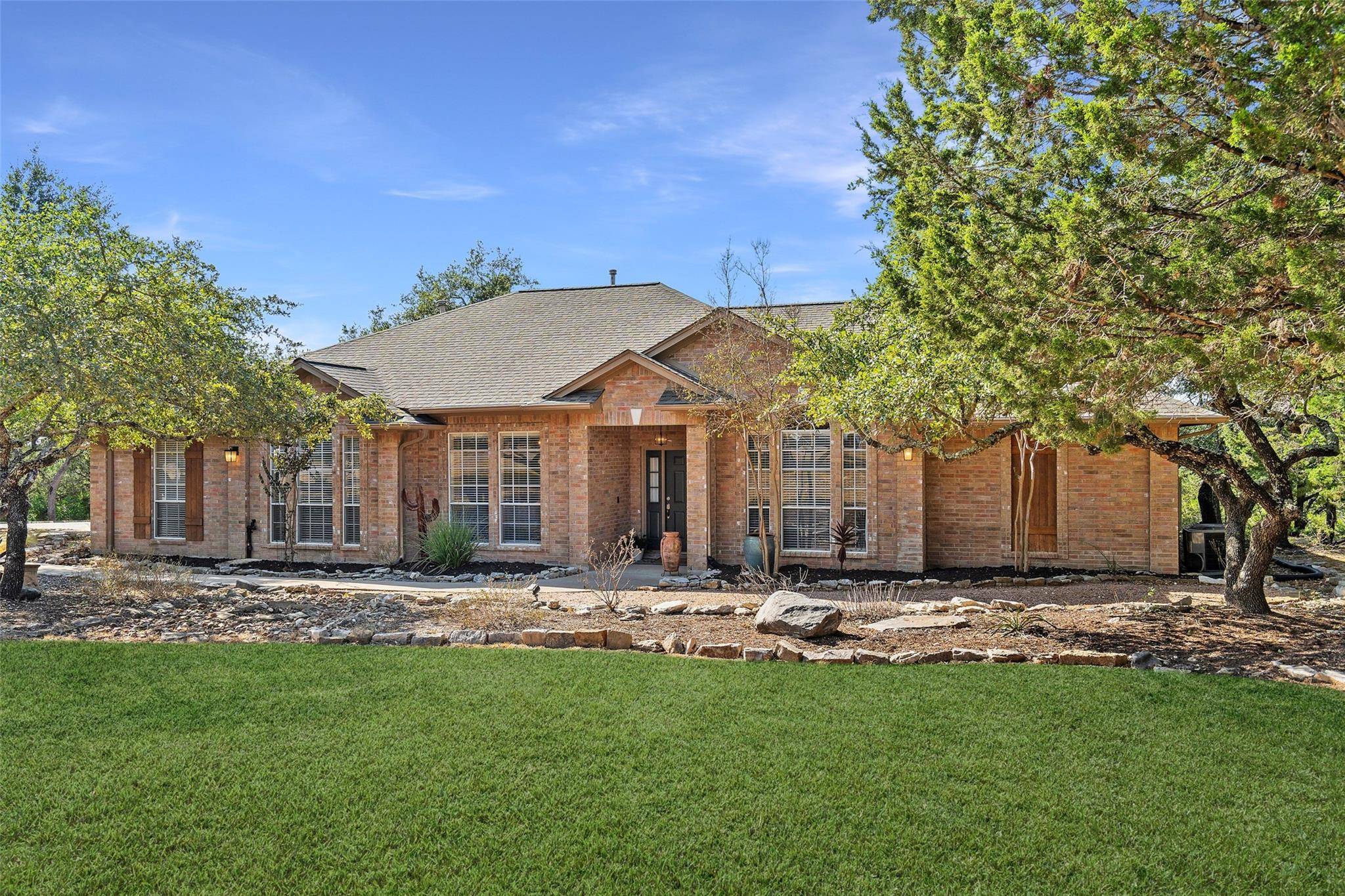 312 High Plains DR, Dripping Springs, TX 78620
