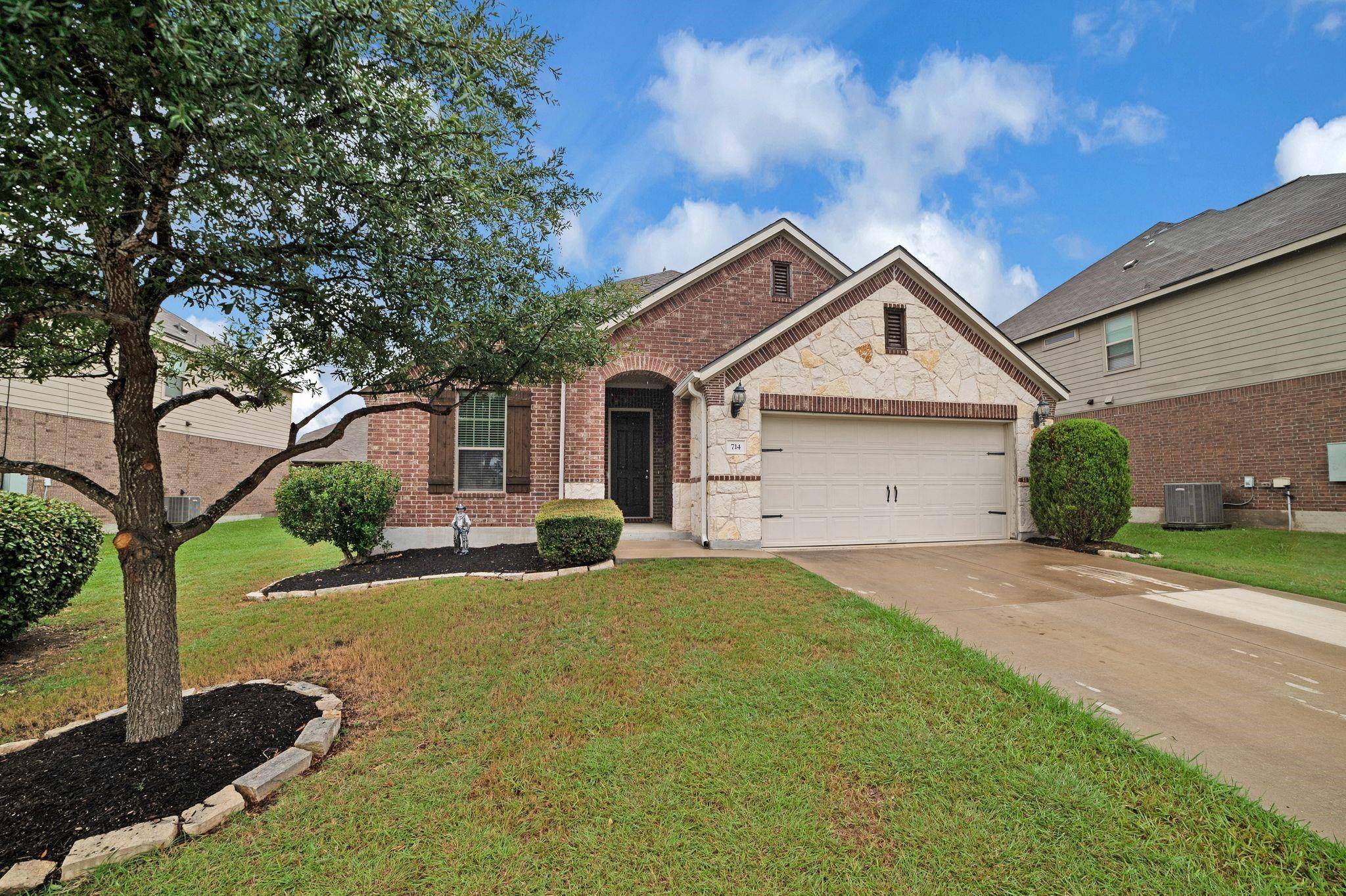 714 N Emory CV, Hutto, TX 78634