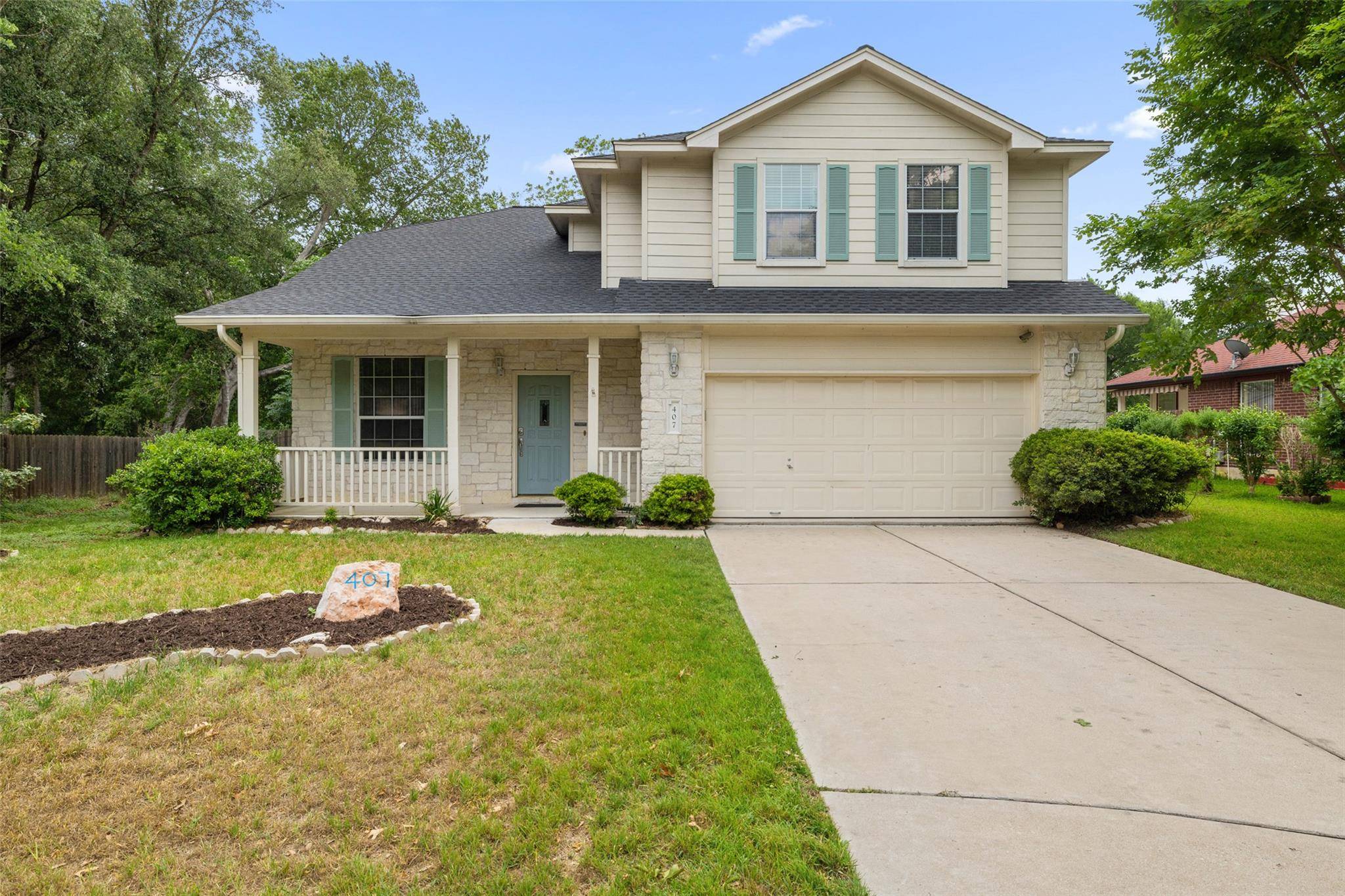 407 N Lori CIR, Bastrop, TX 78602