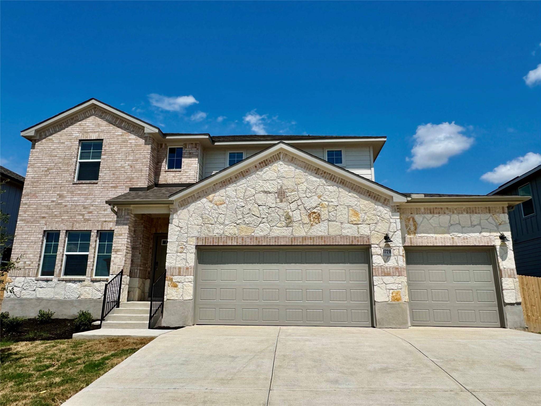 1728 South Main ST, Kyle, TX 78640