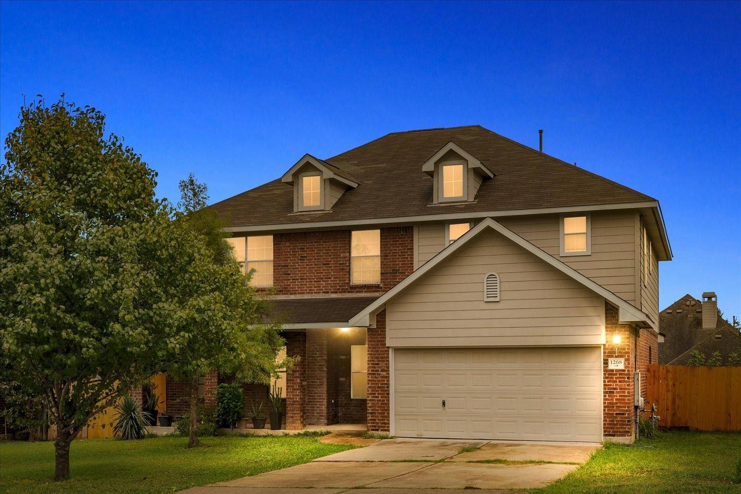 1268 Four Seasons Farm DR, Kyle, TX 78640