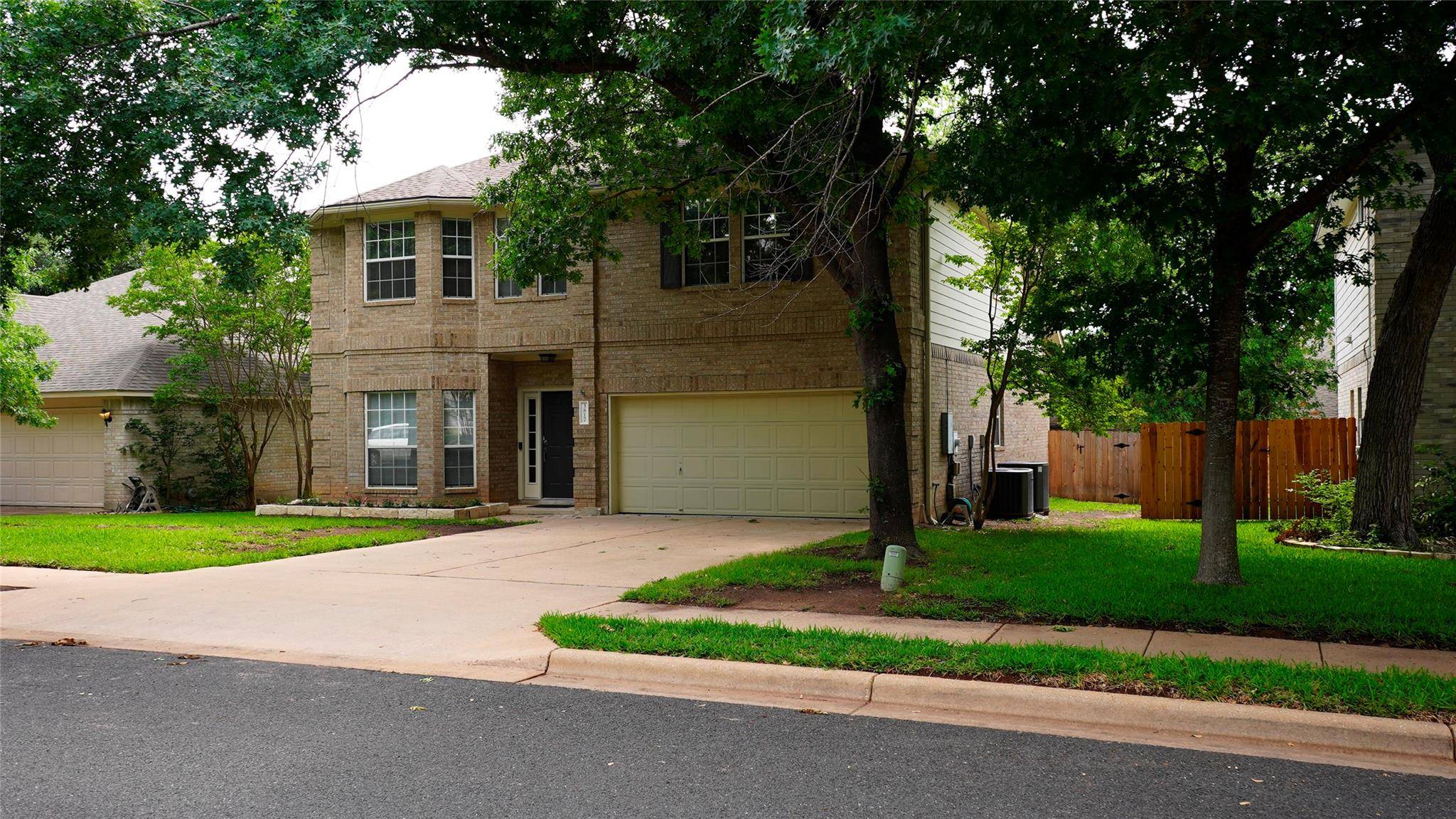3817 E Newland DR, Round Rock, TX 78681