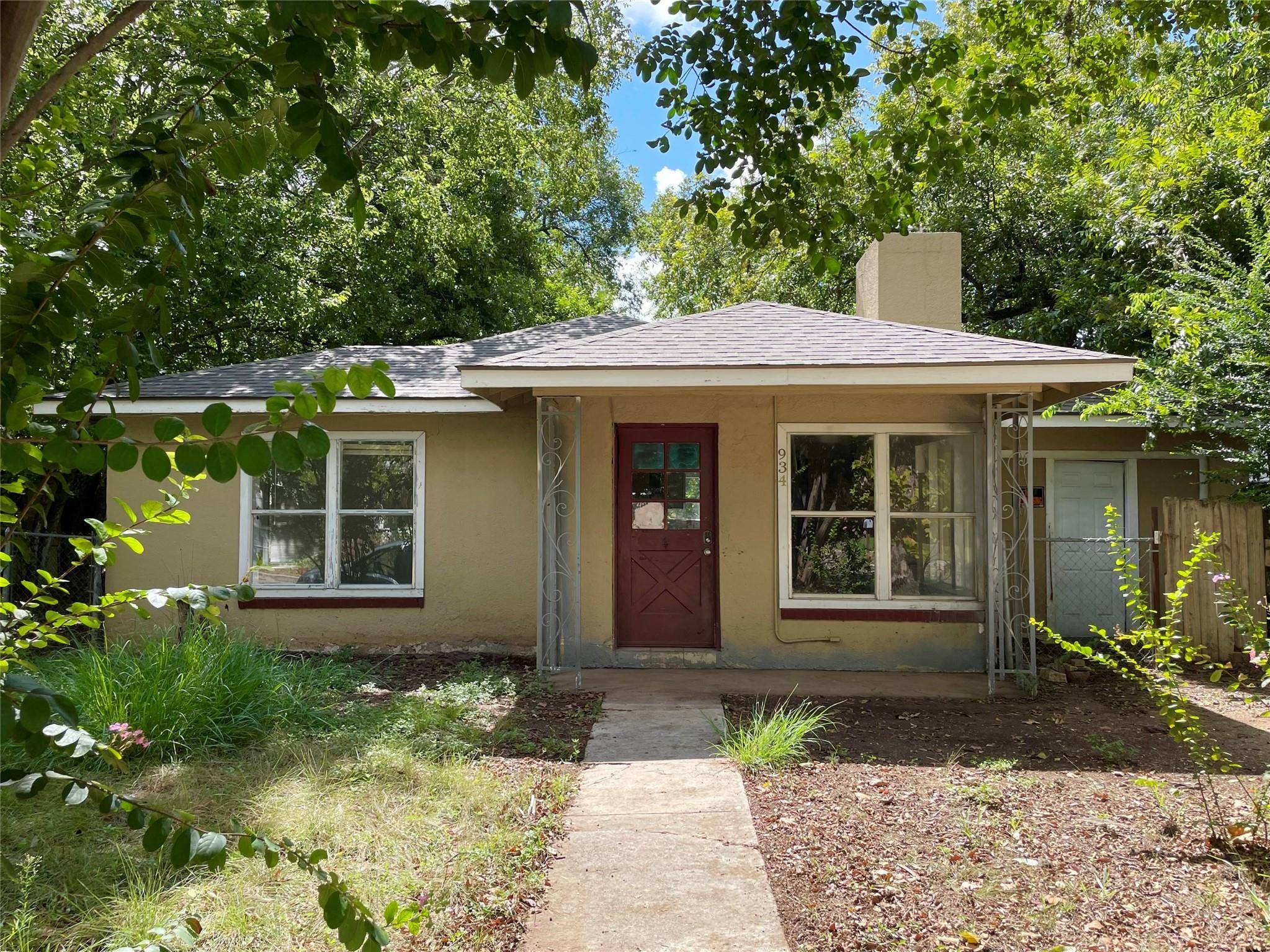 934 Sycamore ST, San Marcos, TX 78666