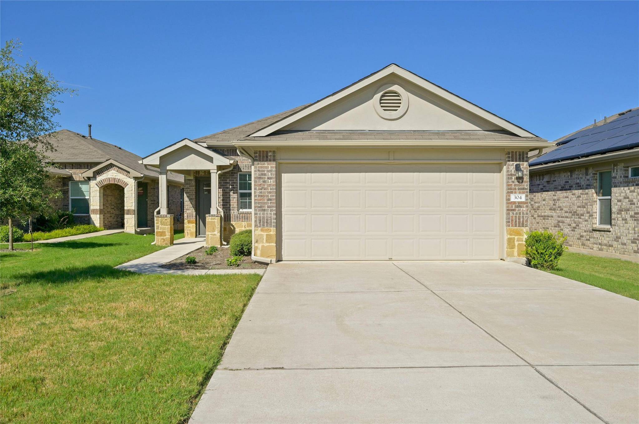 304 Frederick DR, Georgetown, TX 78626