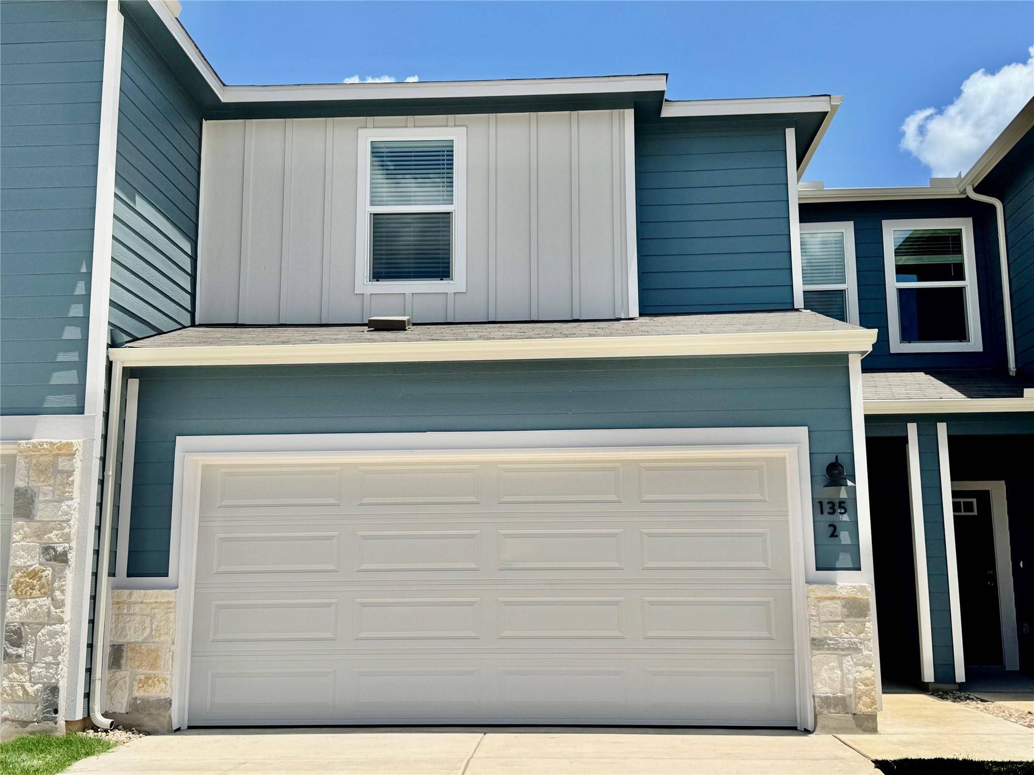 135 Cinnabar LN #2, Kyle, TX 78640