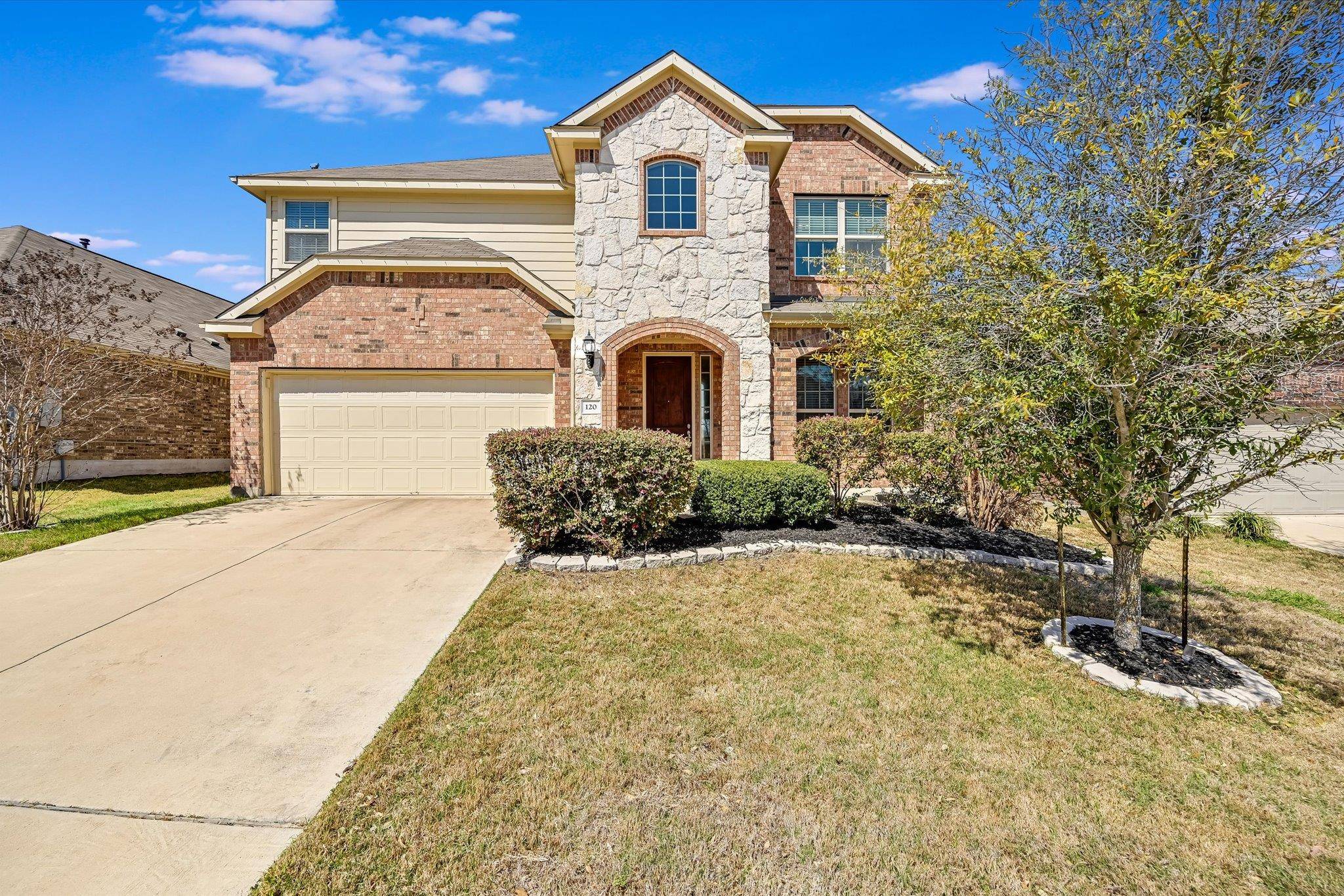 120 Peacock TRL, Buda, TX 78610