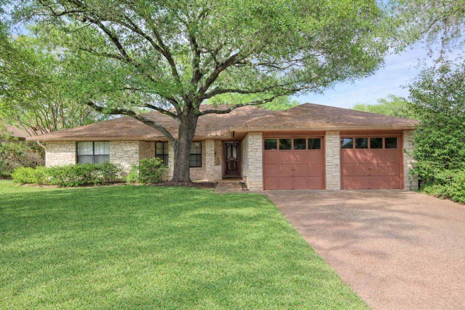 6404 Rain Creek PKWY, Austin, TX 78759