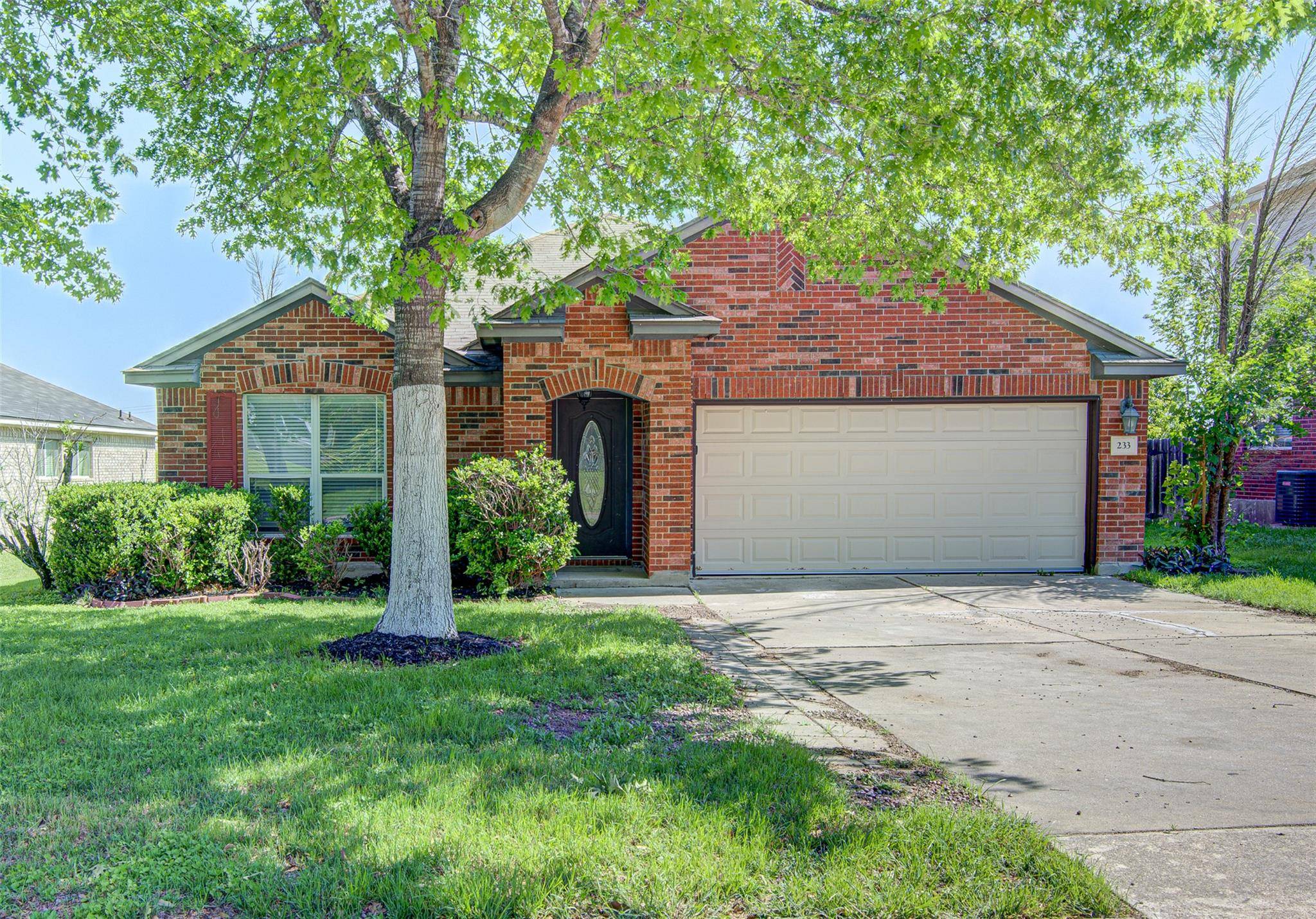233 Devonshire DR, Kyle, TX 78640