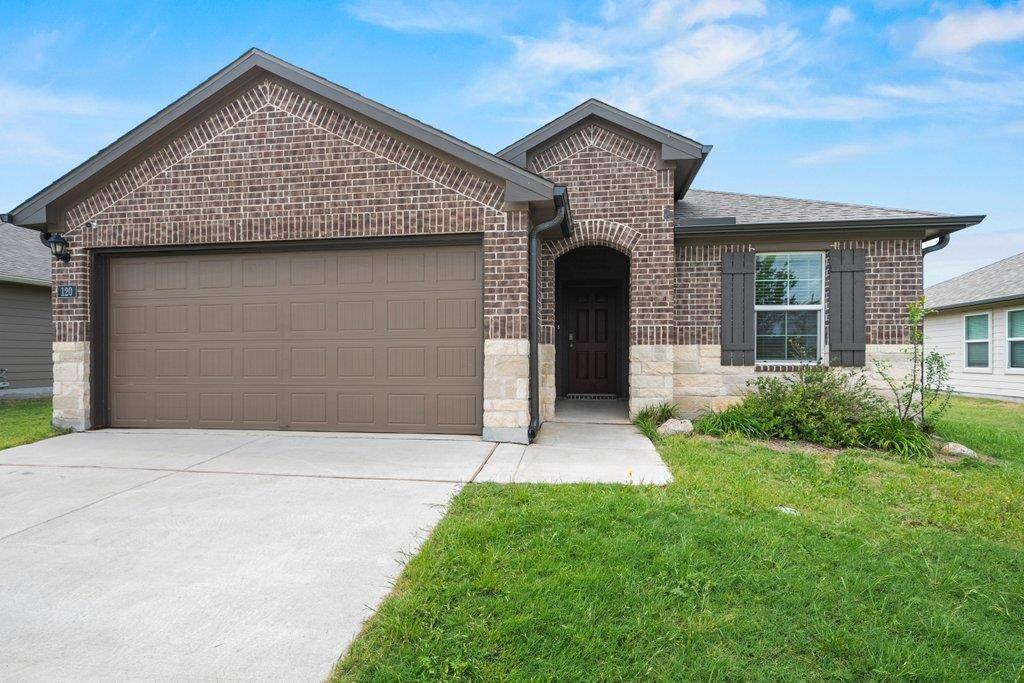 120 Hazel GRV, San Marcos, TX 78666