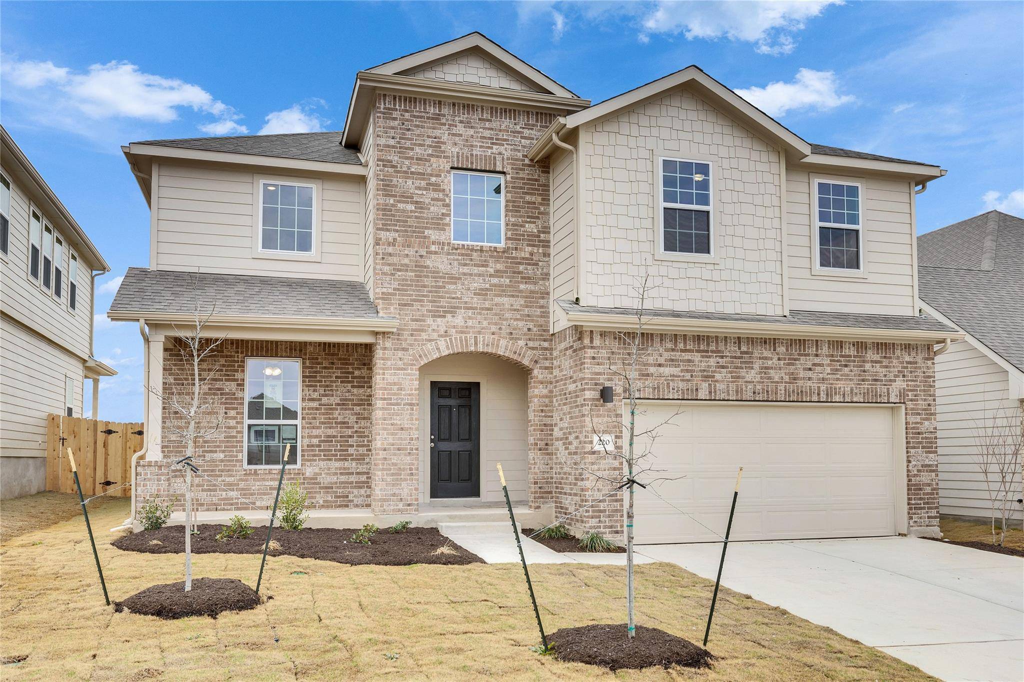 220 Seattle Slew DR, Jarrell, TX 76537