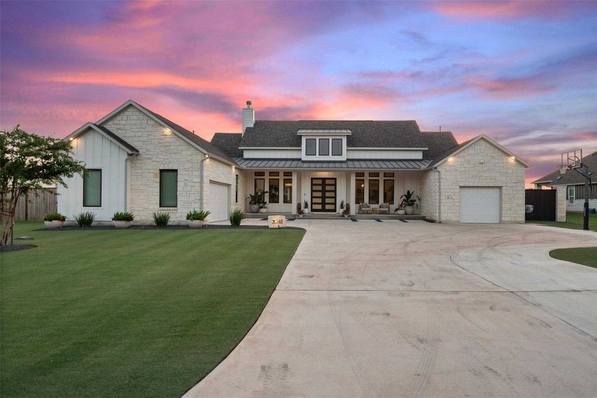 149 McNaughton DR, Liberty Hill, TX 78642