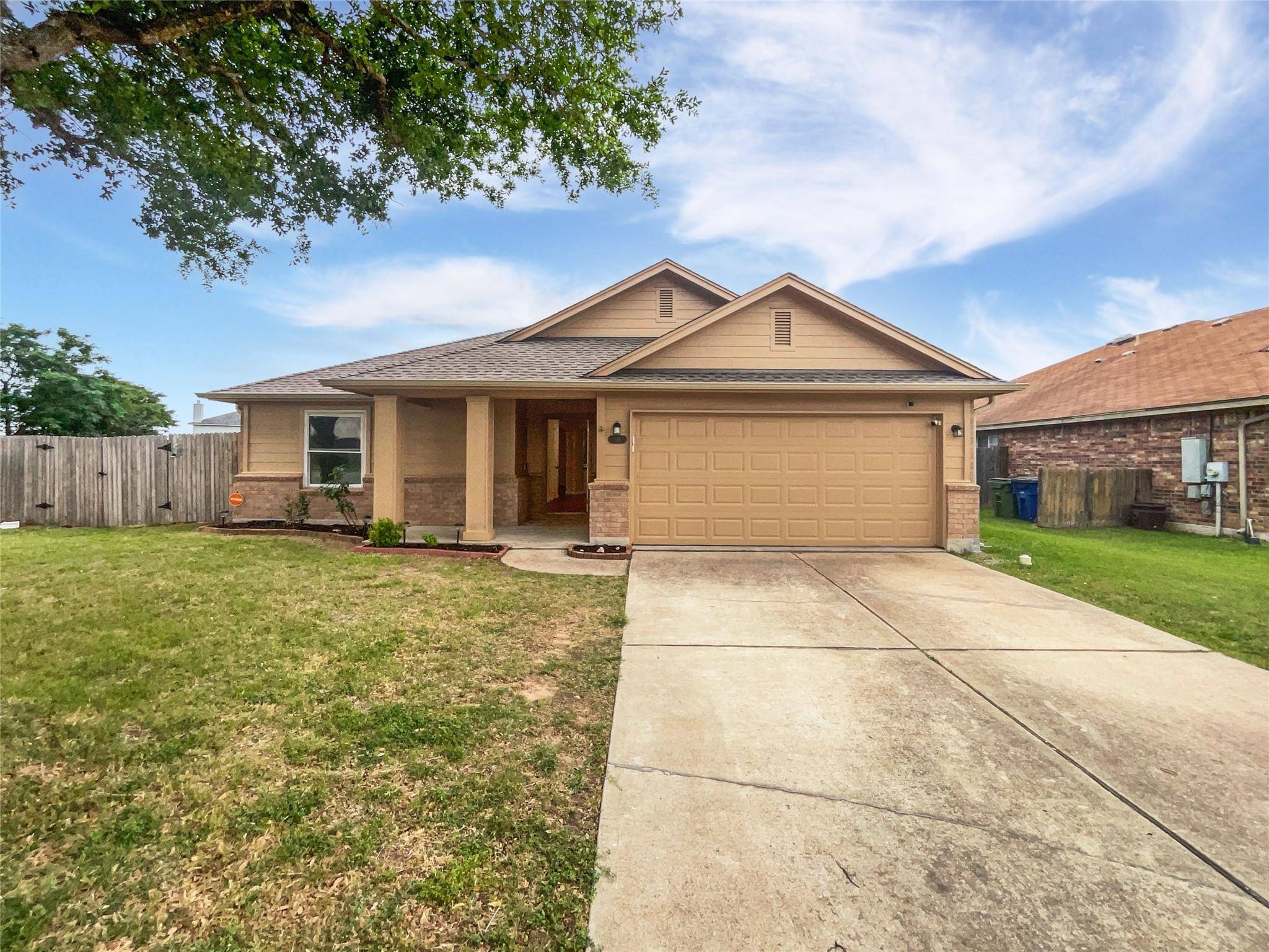 126 Waterlily WAY, Hutto, TX 78634