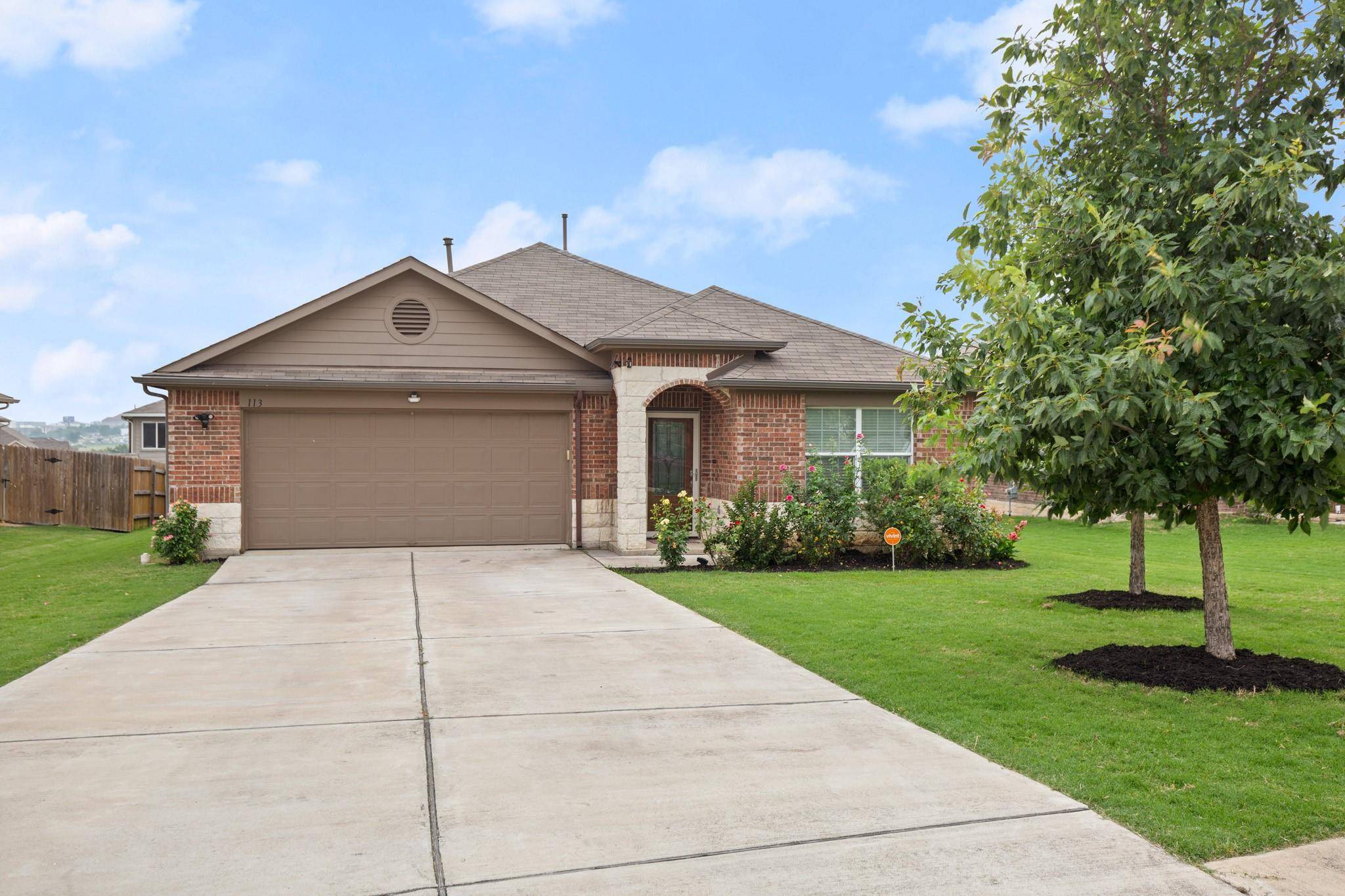 113 Dusky Thrush DR, Kyle, TX 78640