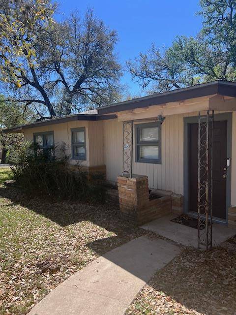 1333 Chestnut ST, San Marcos, TX 78666