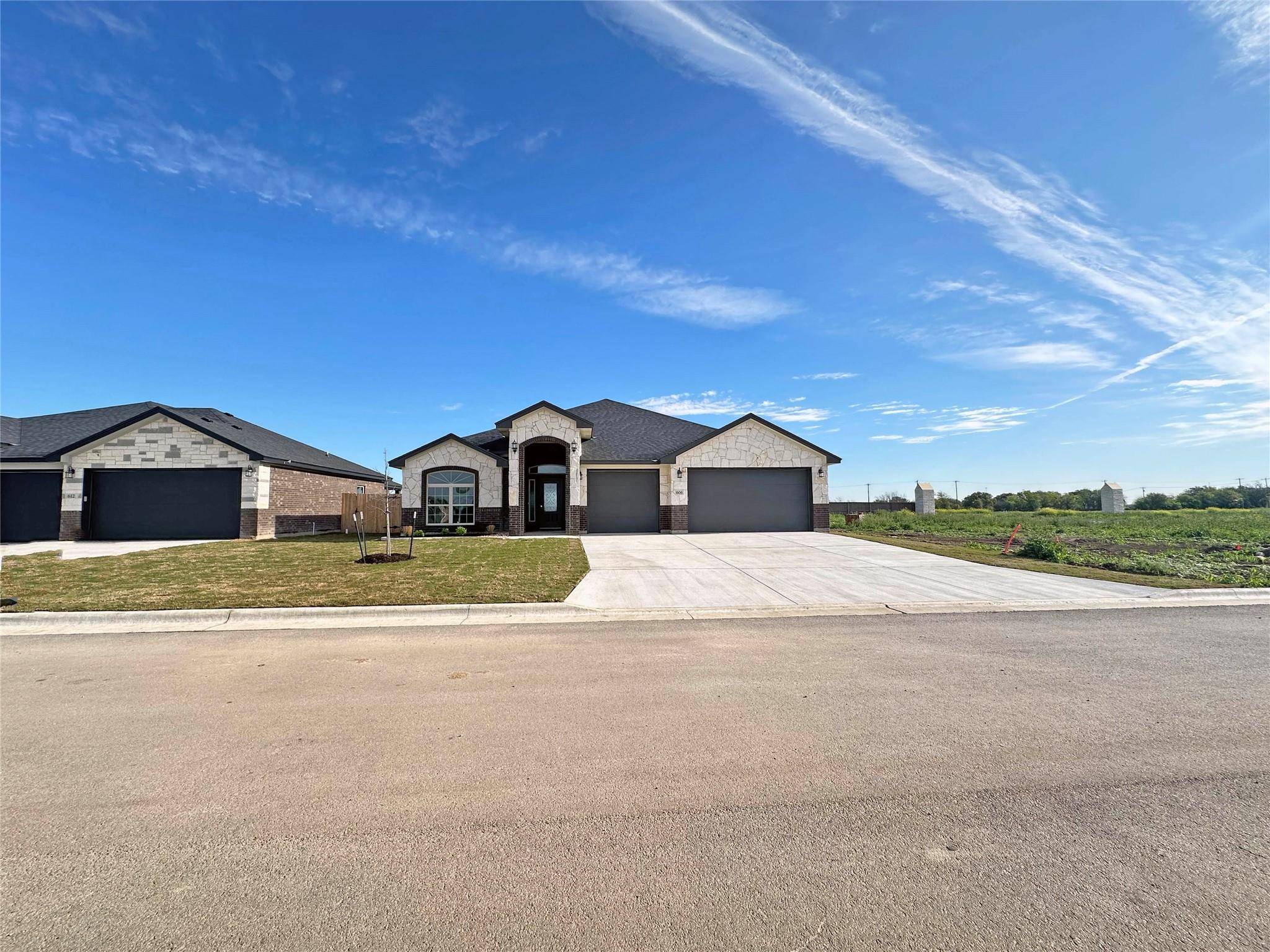 606 Eagle Crest DR, Salado, TX 76571