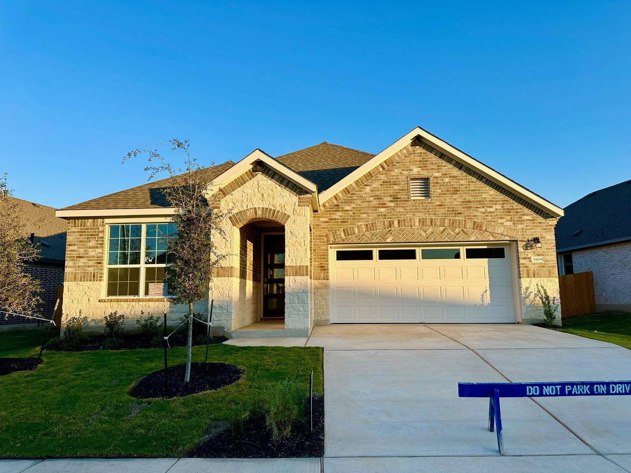 1908 Crooked Creek ST, Leander, TX 78641