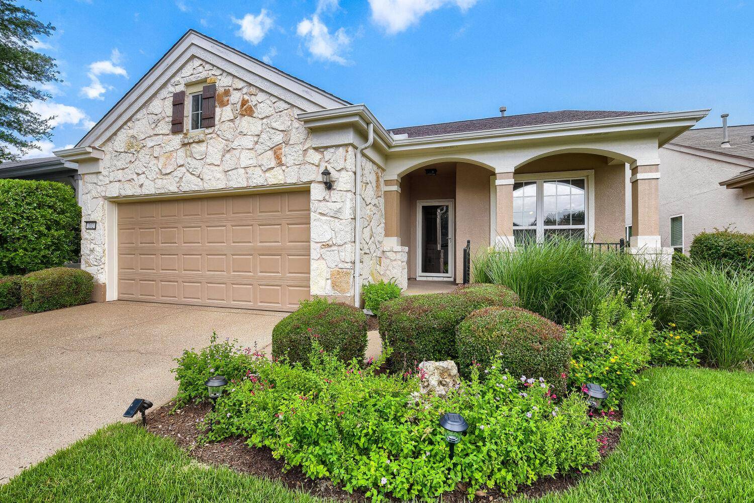 202 Farm Hill DR, Georgetown, TX 78633