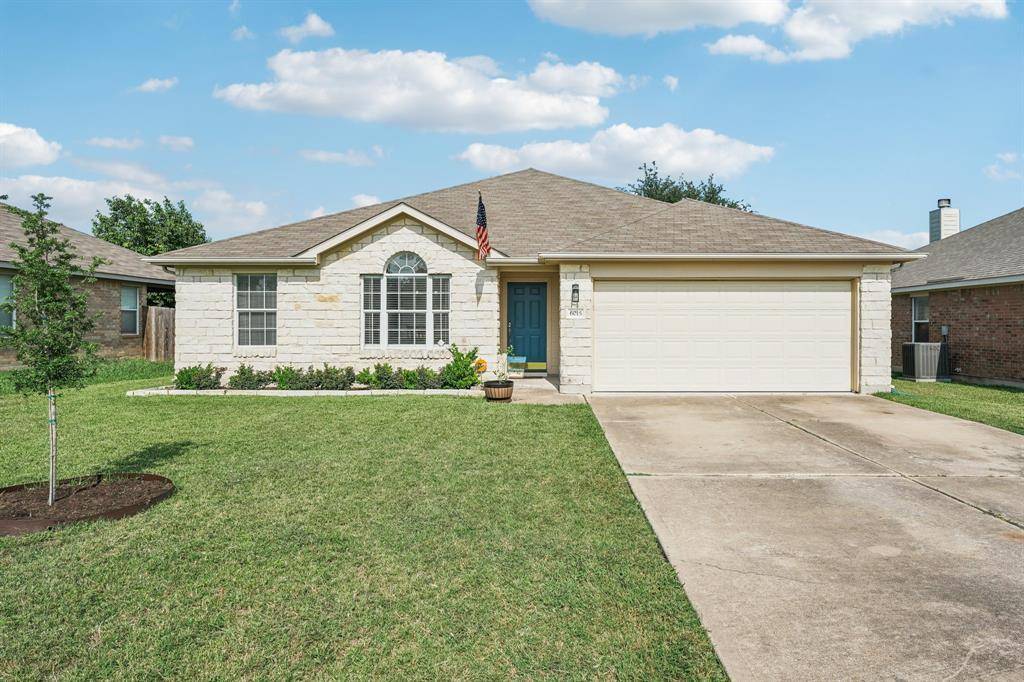 6015 Lone Star CT, Hutto, TX 78634