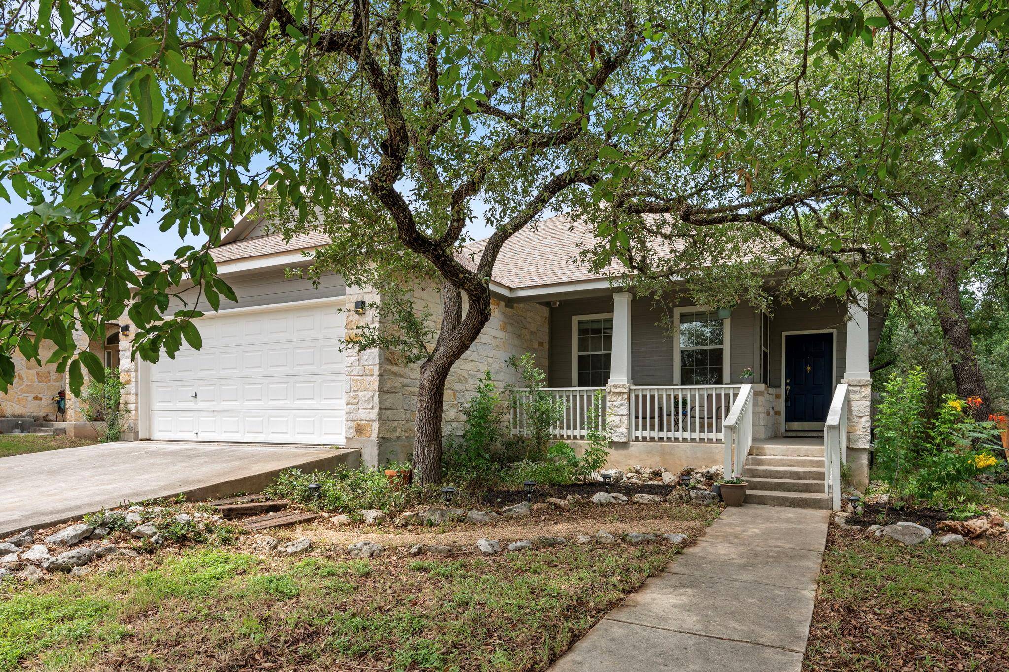 2038 Ridge View DR, San Marcos, TX 78666