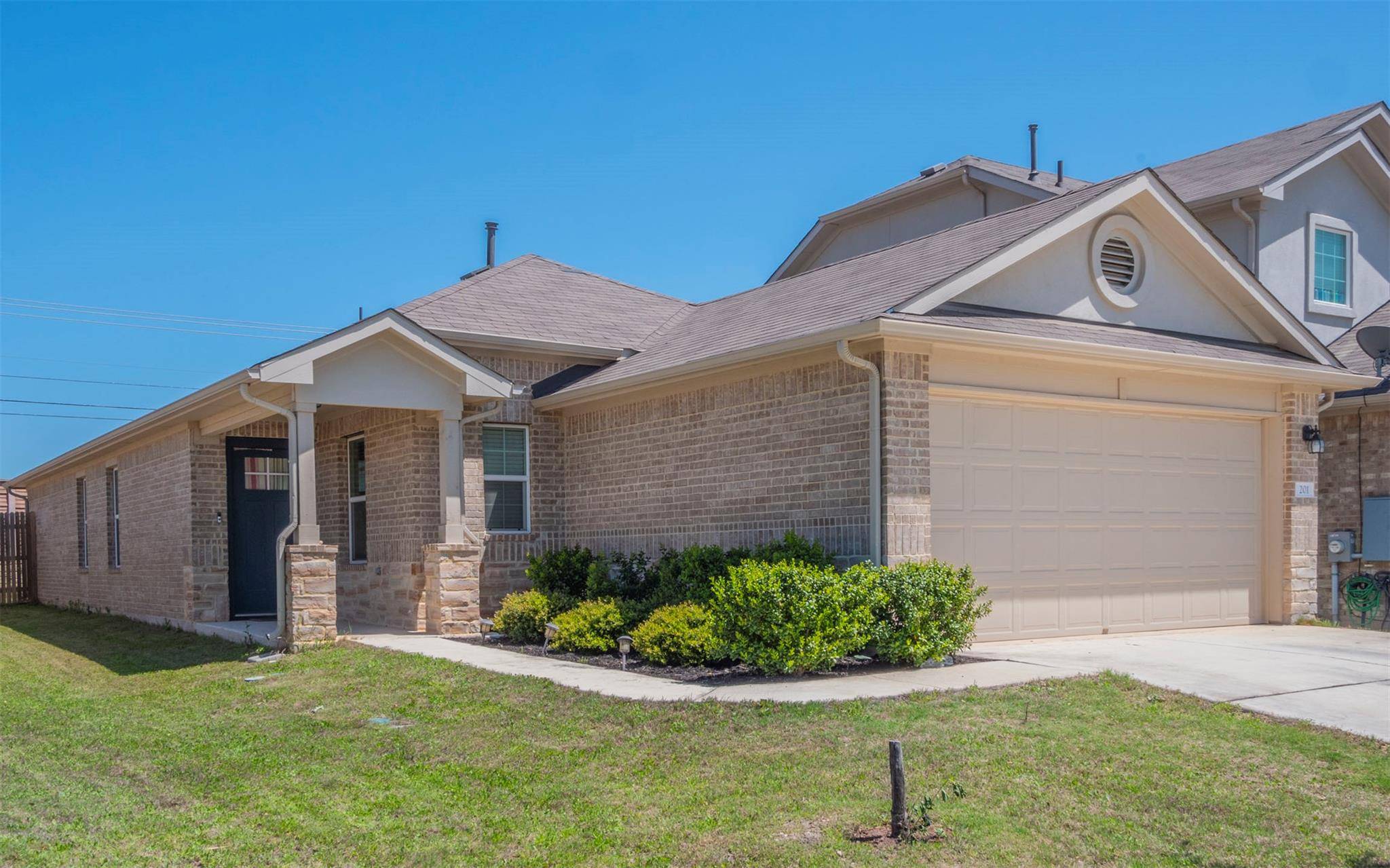201 Frederick DR, Georgetown, TX 78626