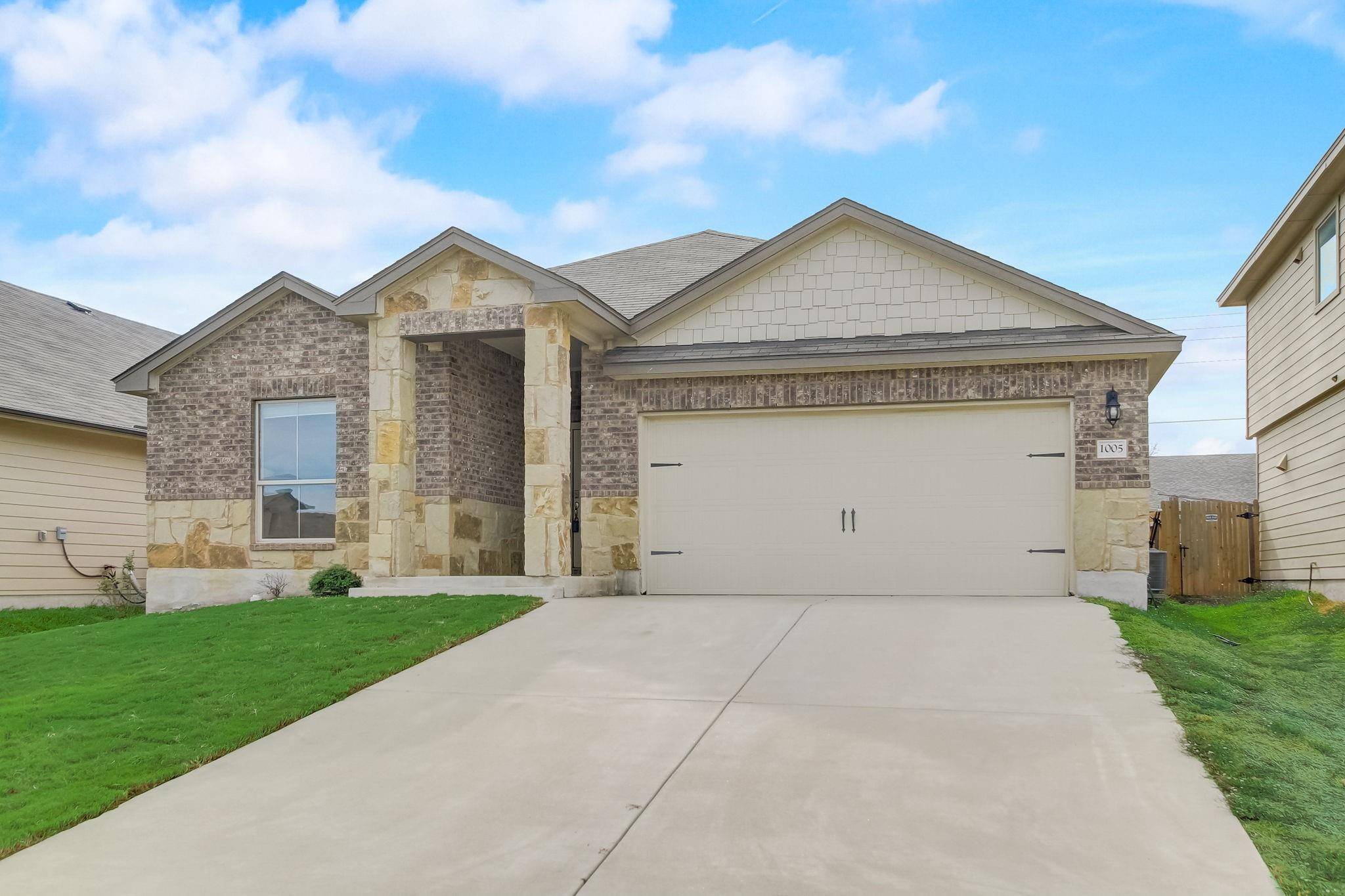 1005 Ibis Falls LOOP, Jarrell, TX 76537