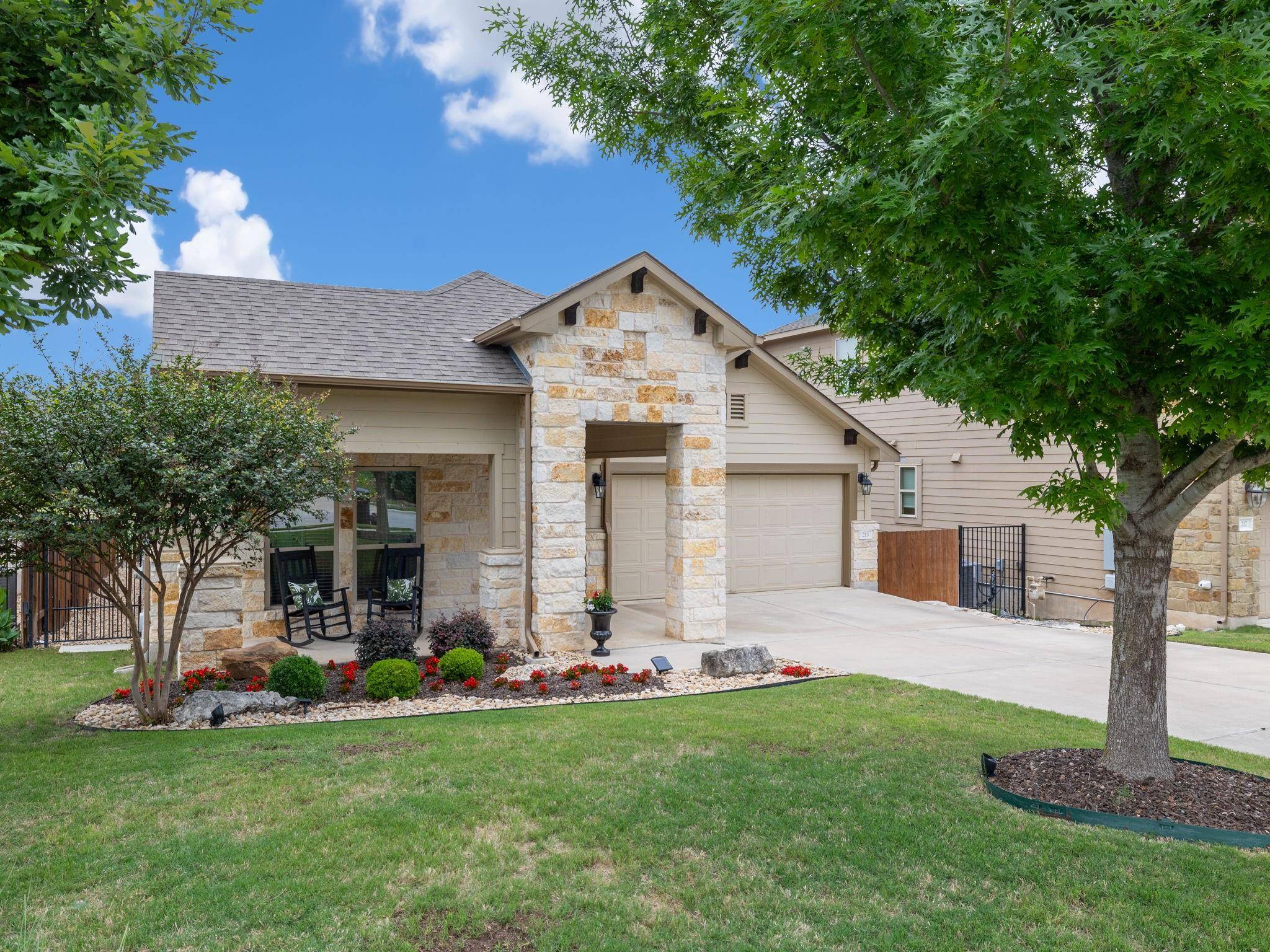 213 La Grotta LN, Georgetown, TX 78628
