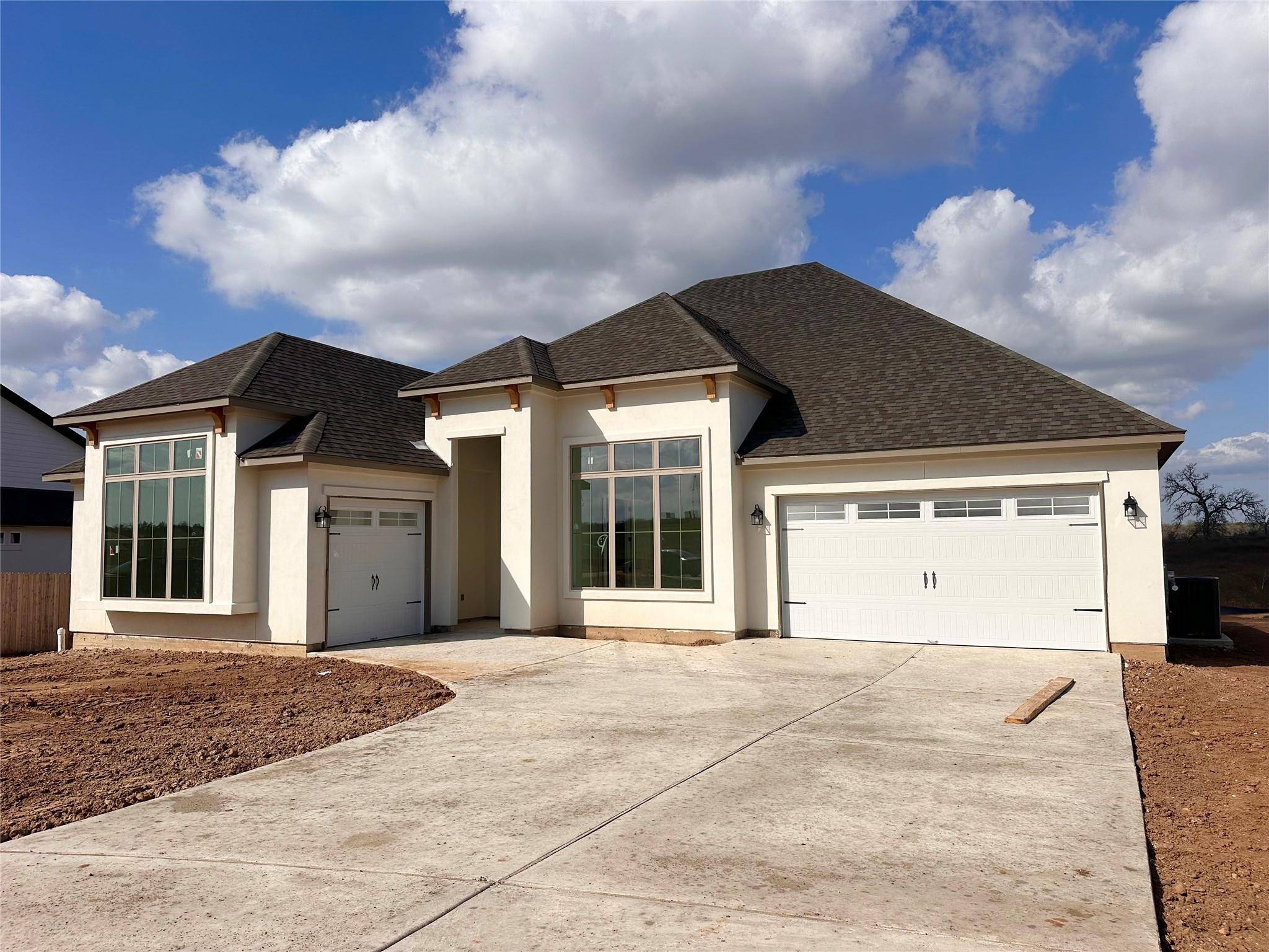 130 Firethorn LOOP, Bastrop, TX 78602