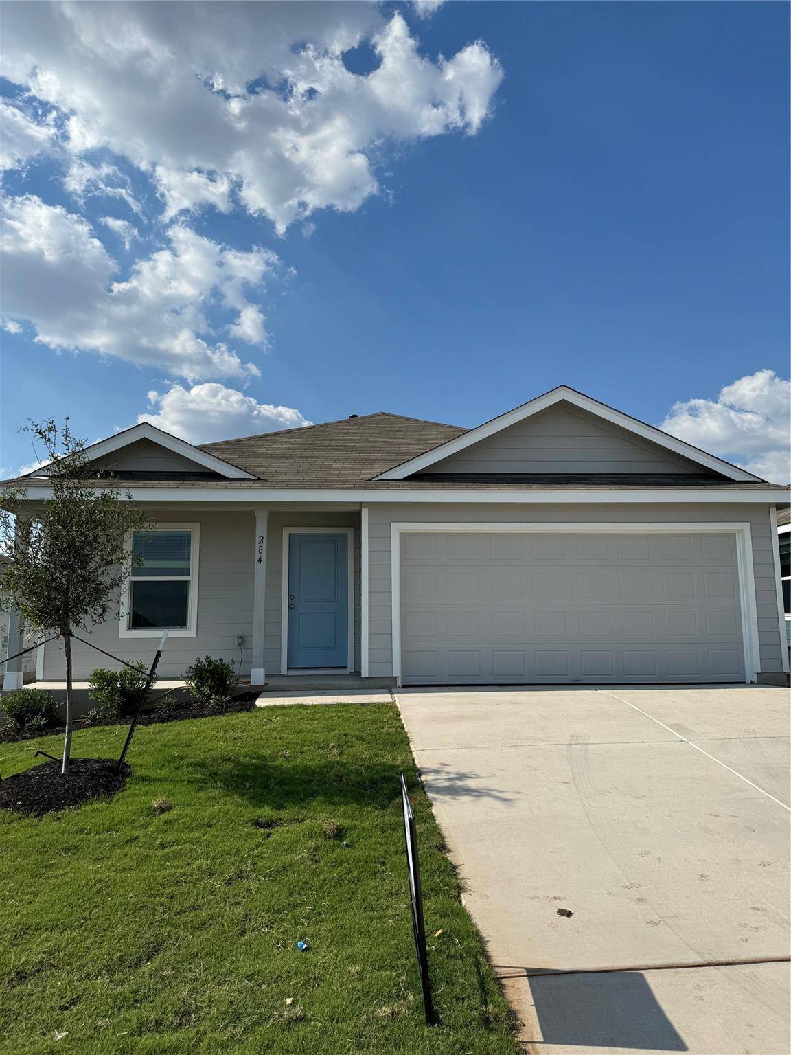 284 Northern Pintail DR, Uhland, TX 78640