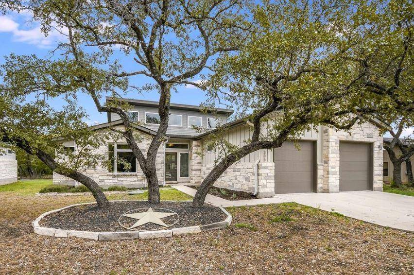 305 Bedford DR, Spicewood, TX 78669