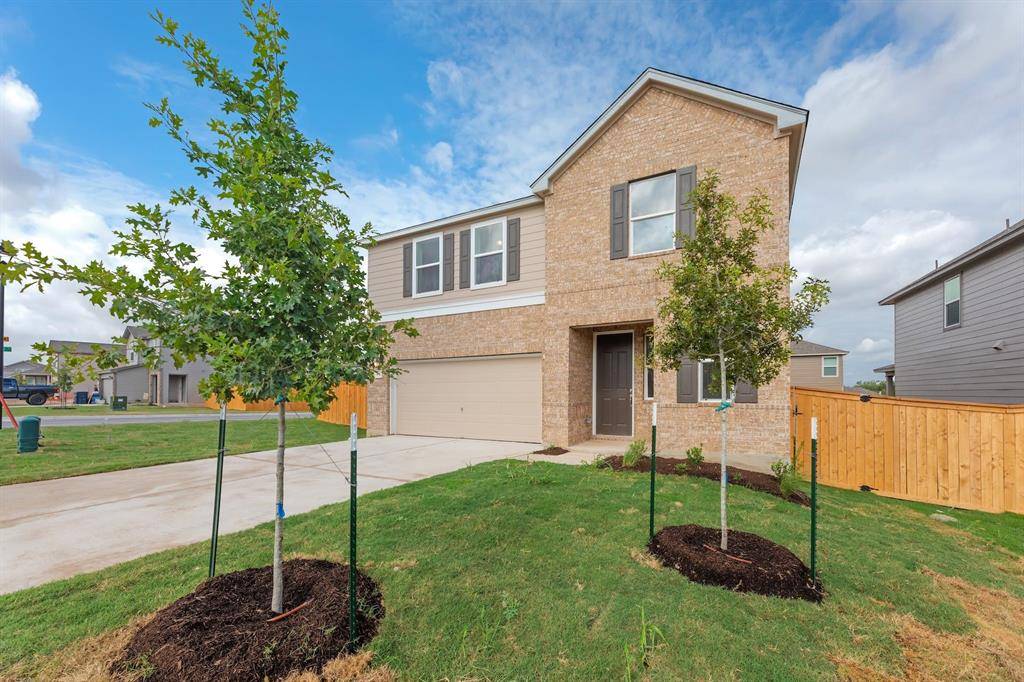 901 Yellow Ribbon CV, Jarrell, TX 76537