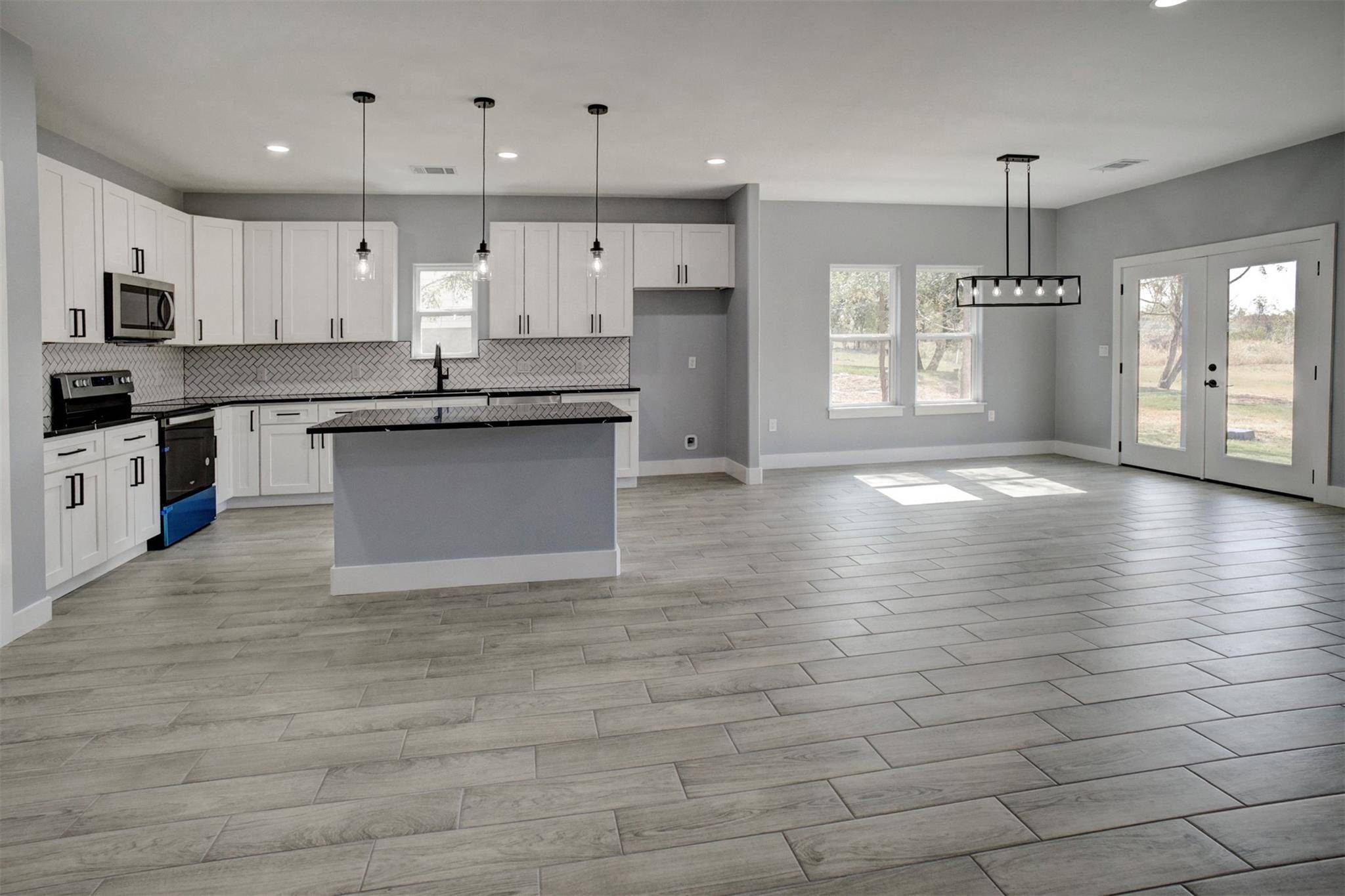154 Puu Waa Waa LN, Bastrop, TX 78602
