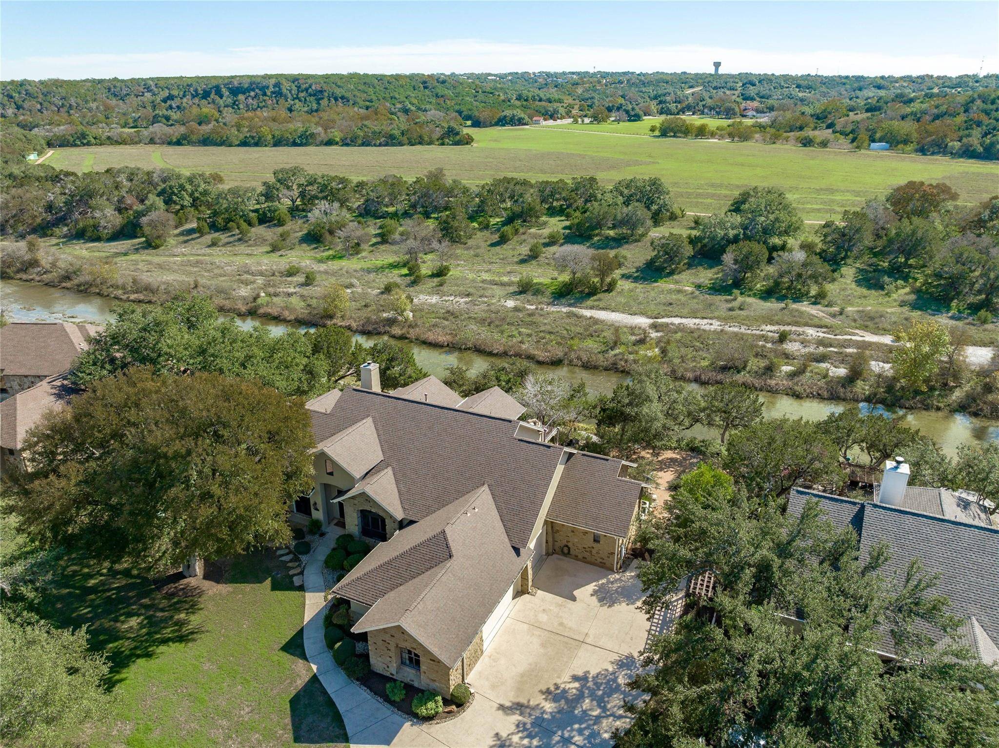 109 Waterford LN, Georgetown, TX 78628