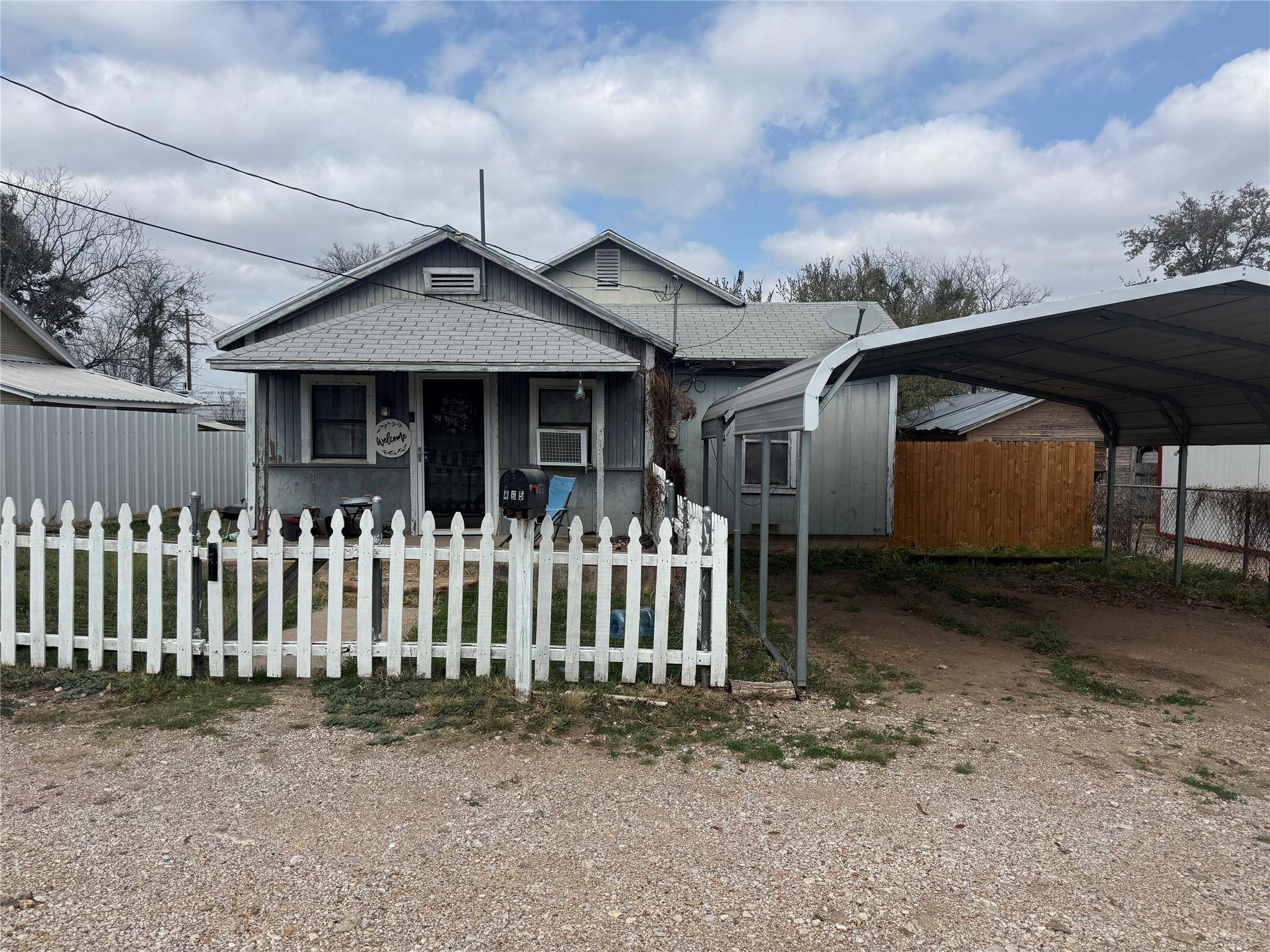 405 E 5th ST, Brady, TX 76825
