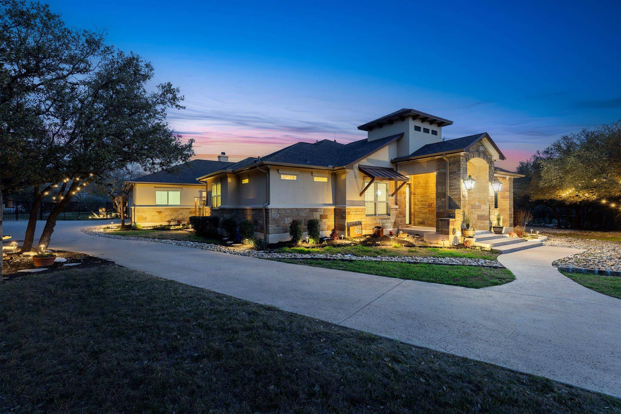 209 Sutton PL, Georgetown, TX 78628