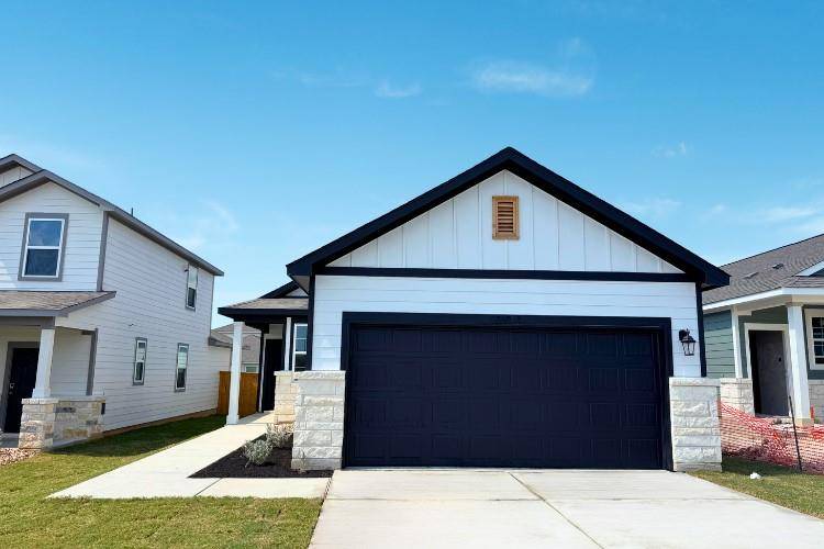 209 Firefox WAY, Jarrell, TX 76537