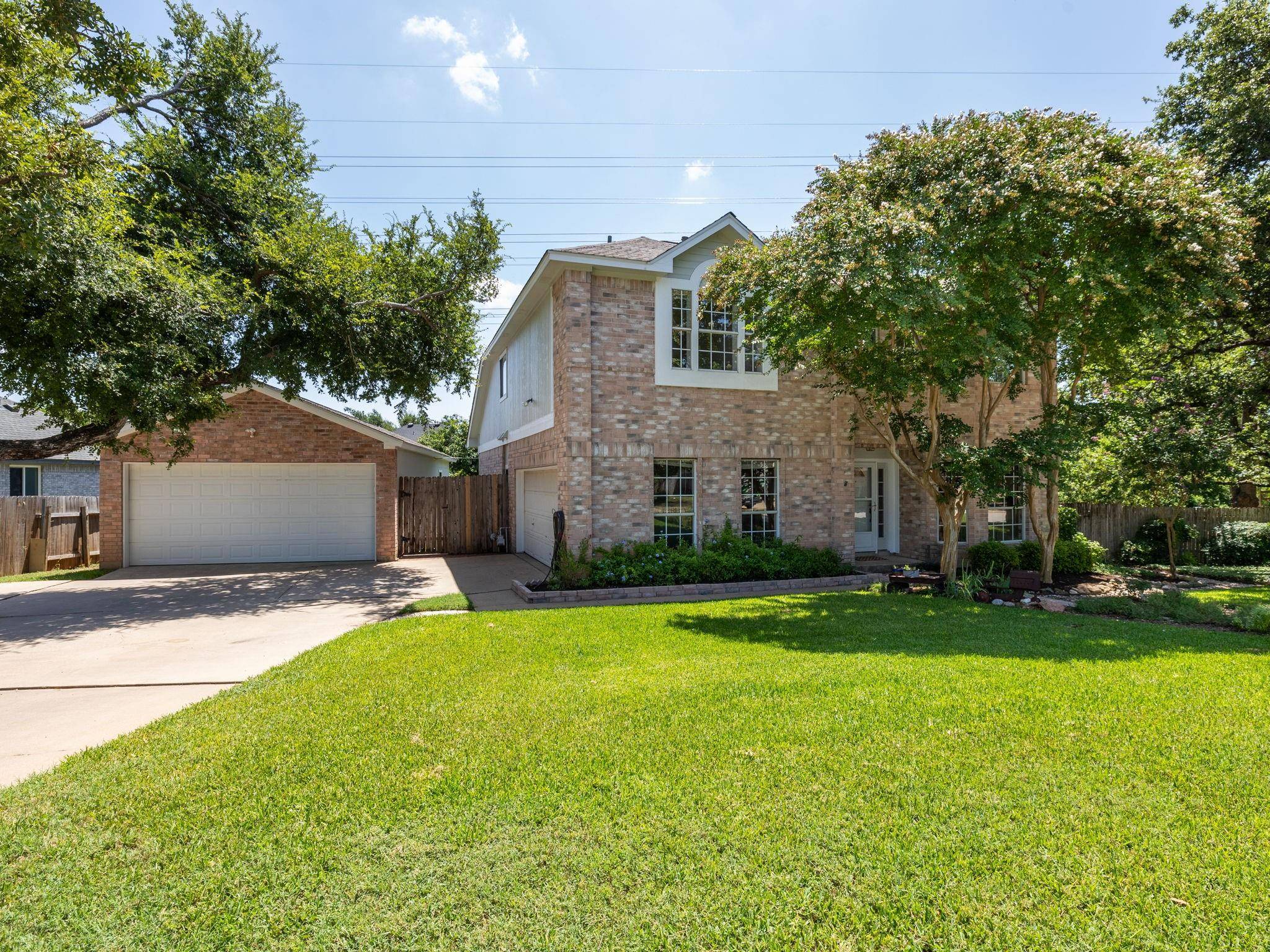 1905 Chaparral DR, Round Rock, TX 78681