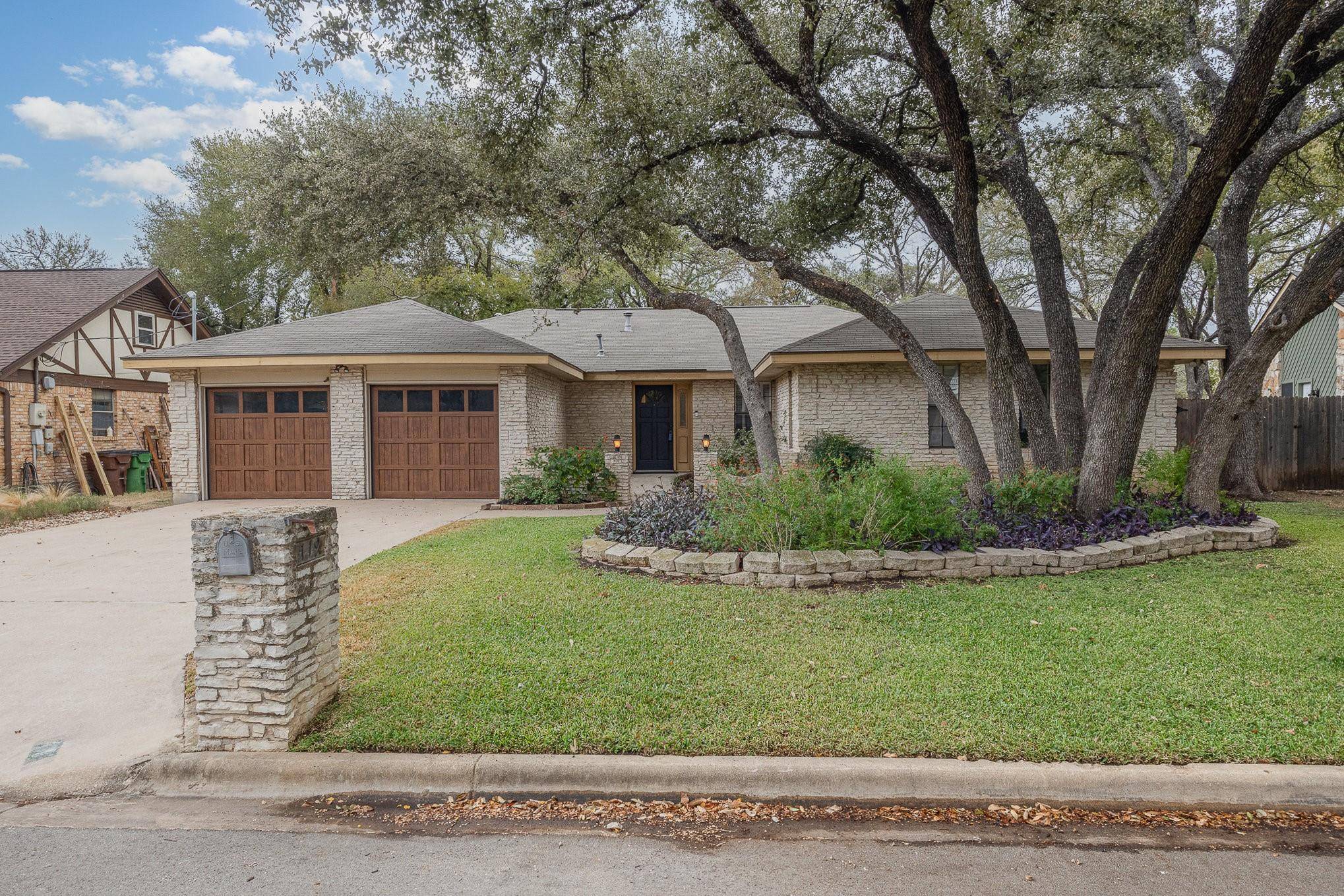 119 Bonwood DR, Round Rock, TX 78681