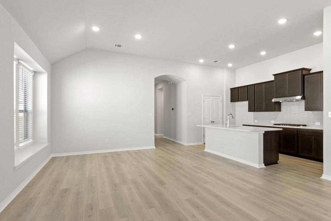 332 Trailing Lantana LN, San Marcos, TX 78666